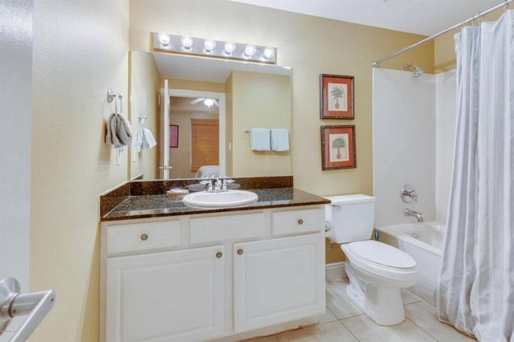 207 West Tower Floor Great Views * Panama City Beach