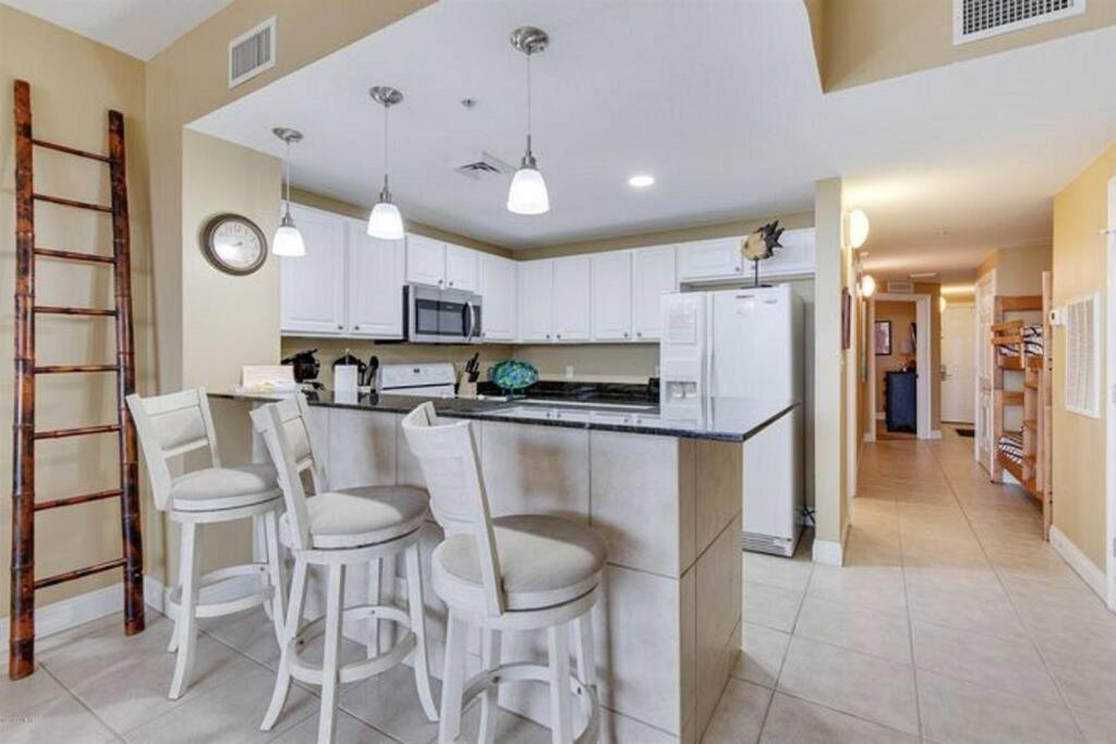 207 West Tower Floor Great Views Apartment Panama City Beach
