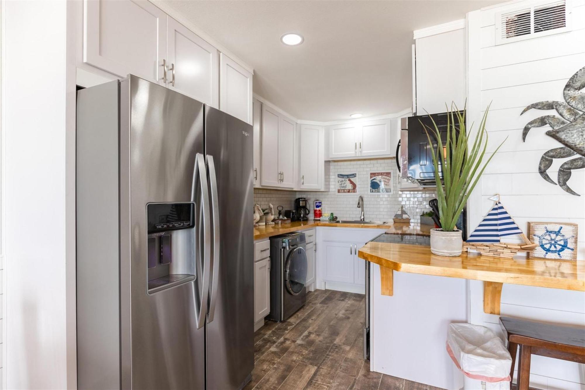 The Summit 504 Apartment
