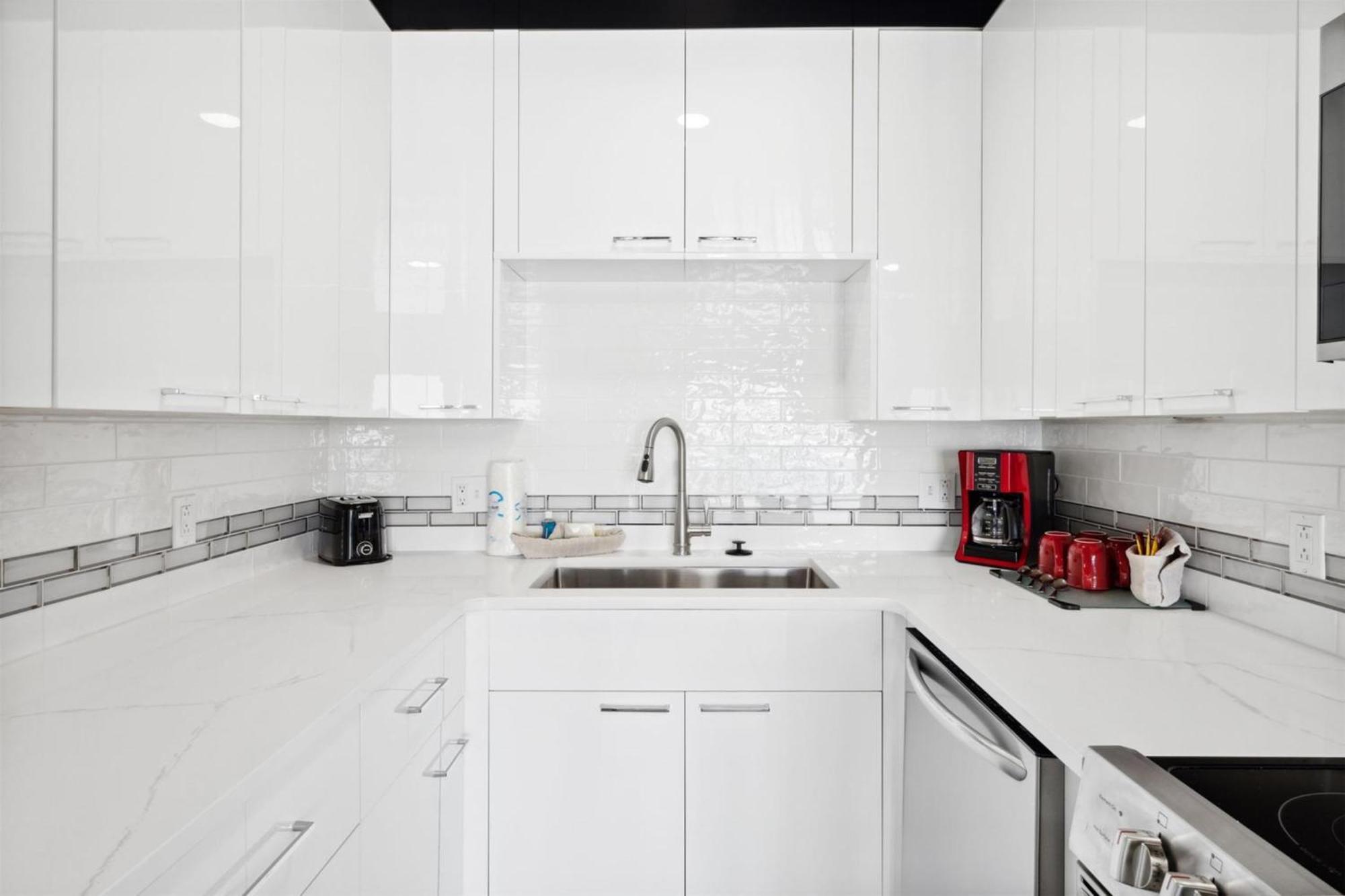 The Summit 702 Apartment