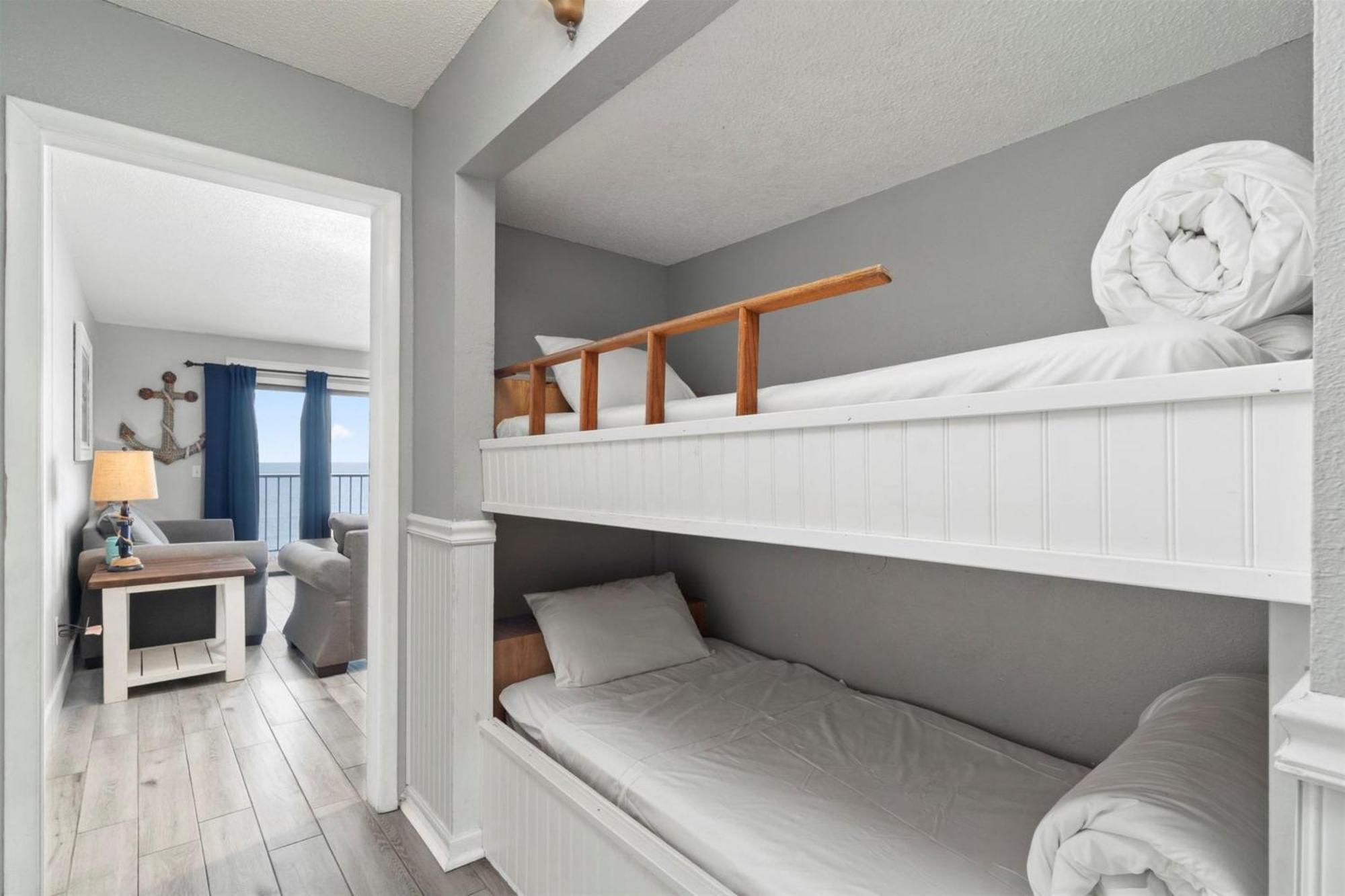 The Summit 728 Apartment