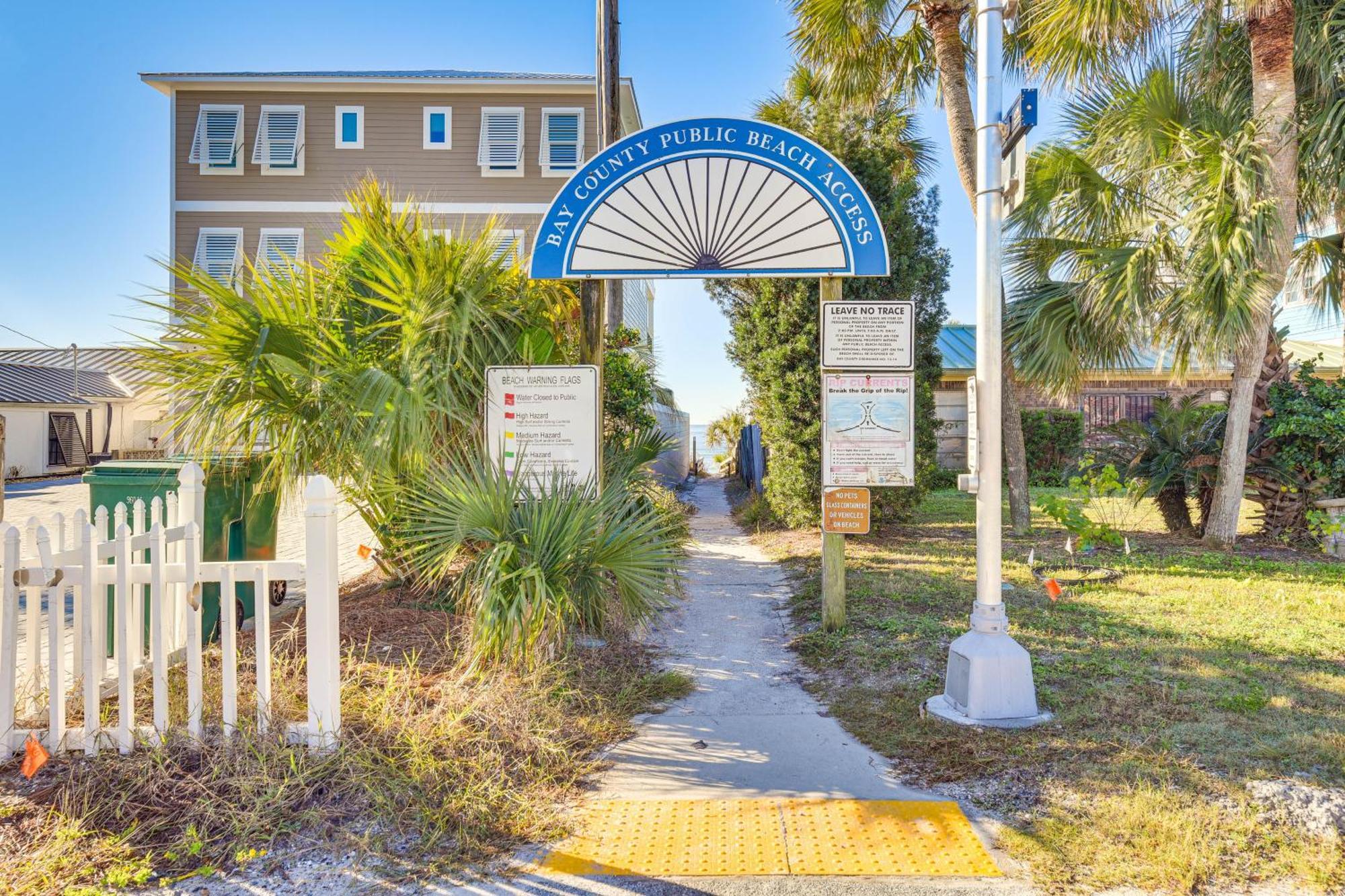 Walk To Gulf Tranquil With Yard In Pcb! Holiday home Panama City Beach