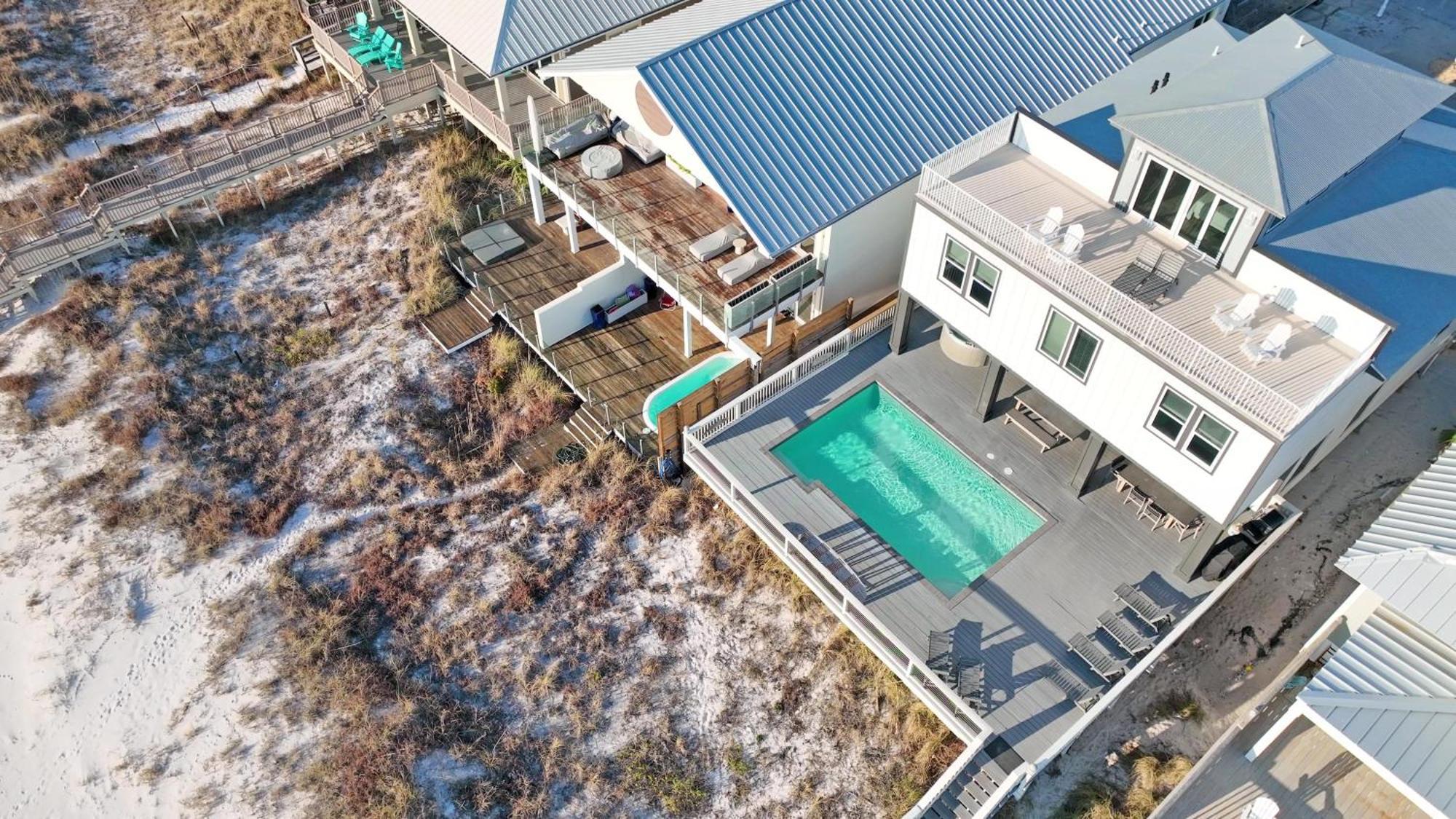 Holiday home Making Waves - Huge Heated Beachfront Pool Hot Tub! In Pcb! Panama City Beach