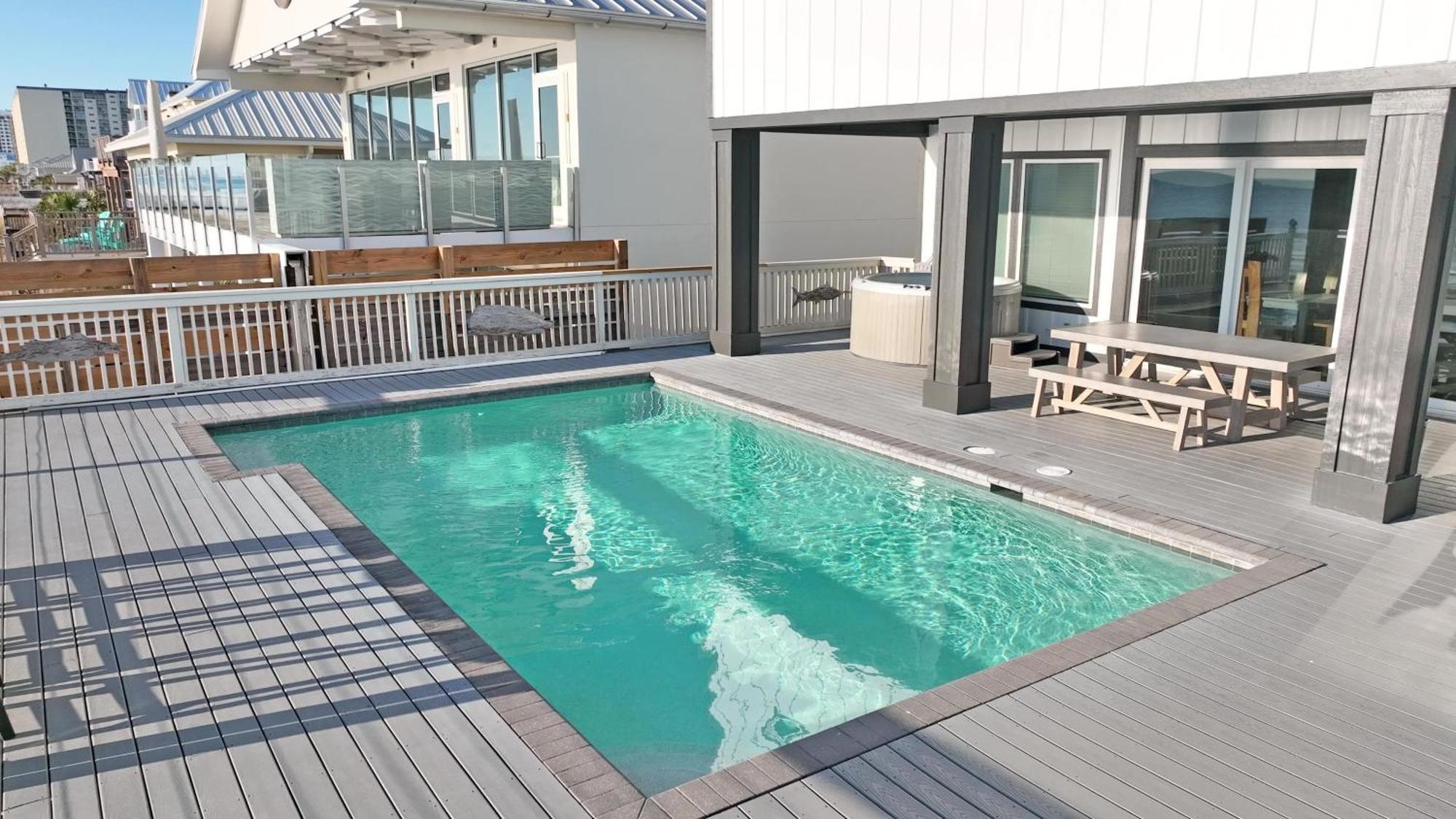 Making Waves - Huge Heated Beachfront Pool Hot Tub! In Pcb! Panama City Beach