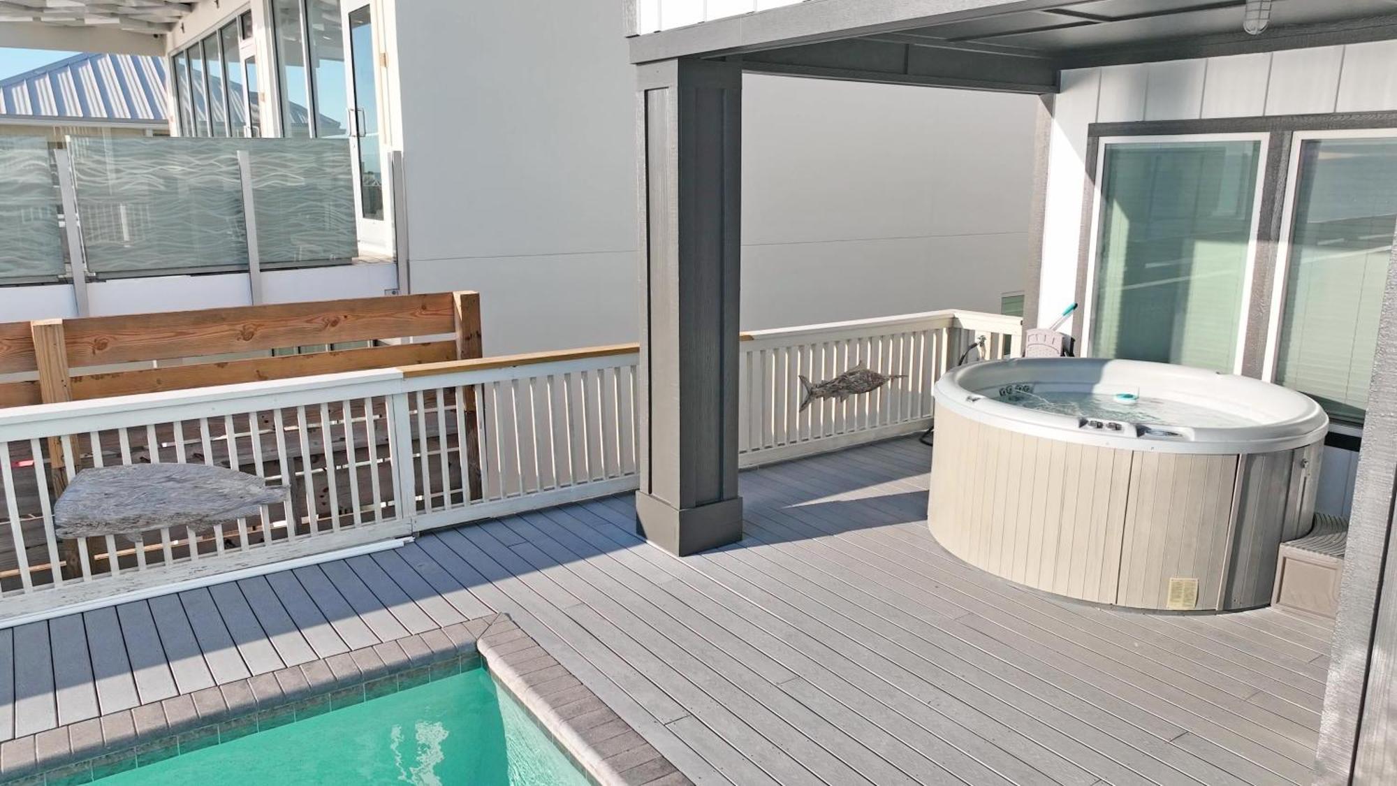 Making Waves - Huge Heated Beachfront Pool Hot Tub! In Pcb! Panama City Beach