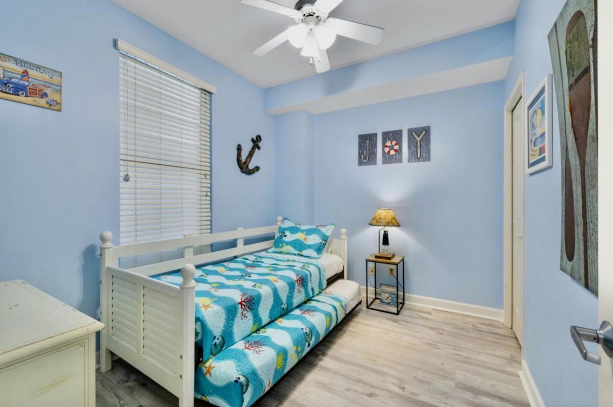 Gulf-front Corner Unit! Stunning Coastline Views! Apartment Panama City Beach