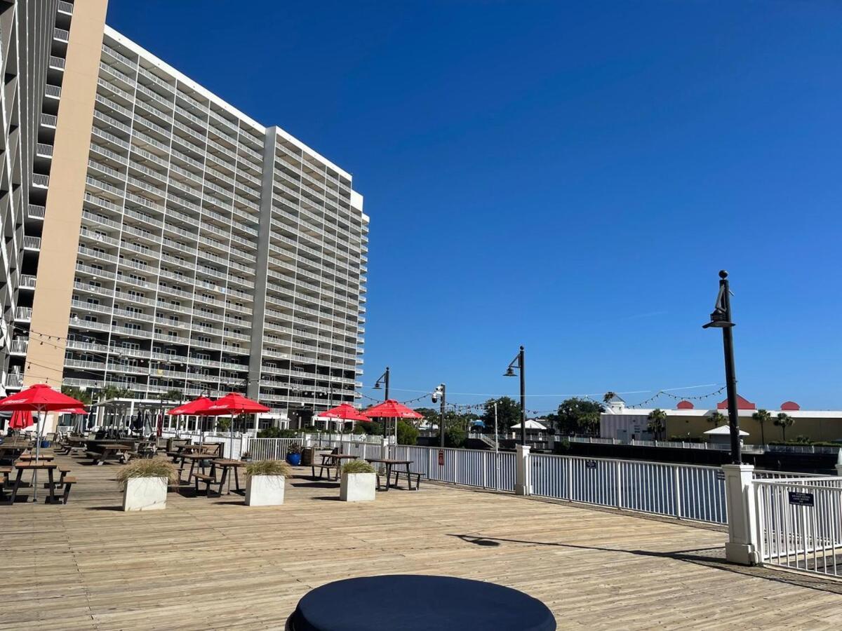 Laketown Wharf View *