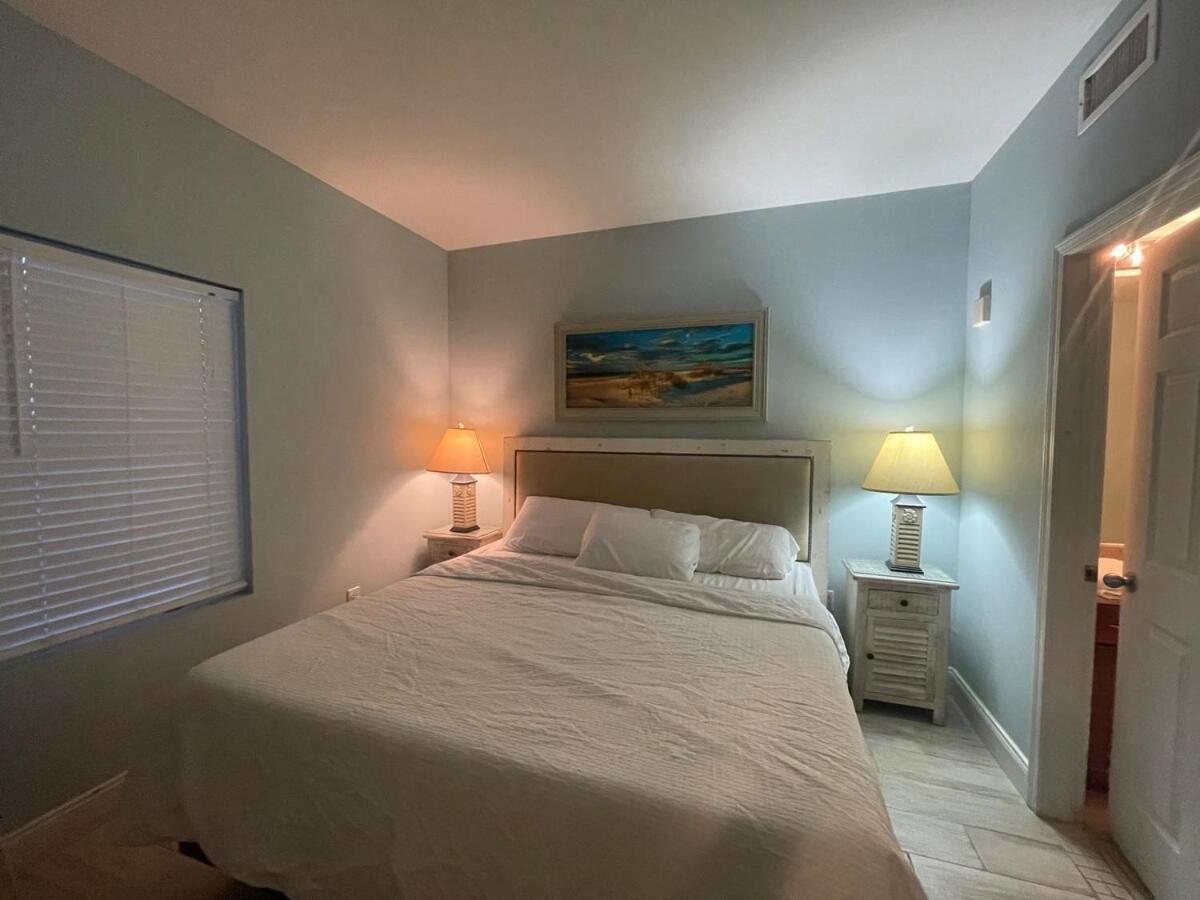 Laketown Wharf View Apartment
