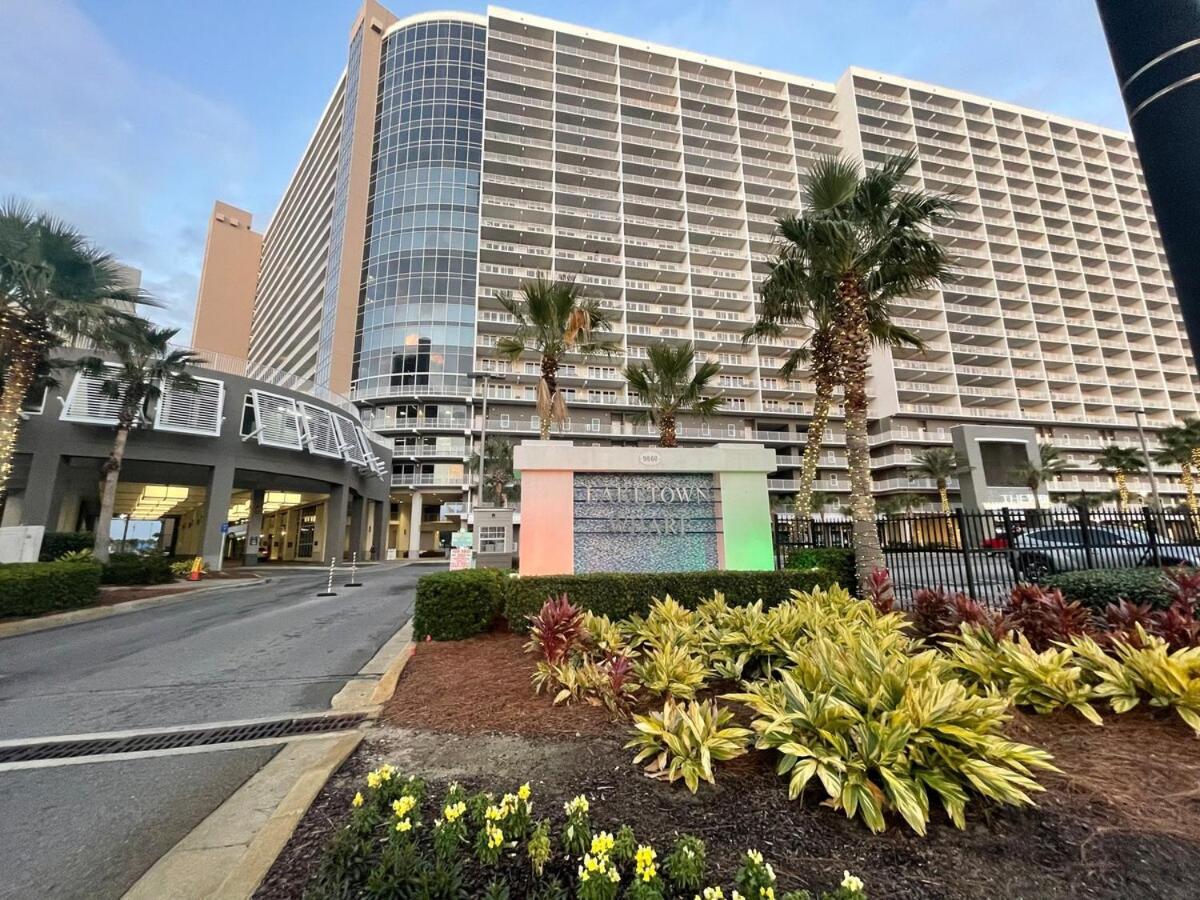 Apartment Laketown Wharf View