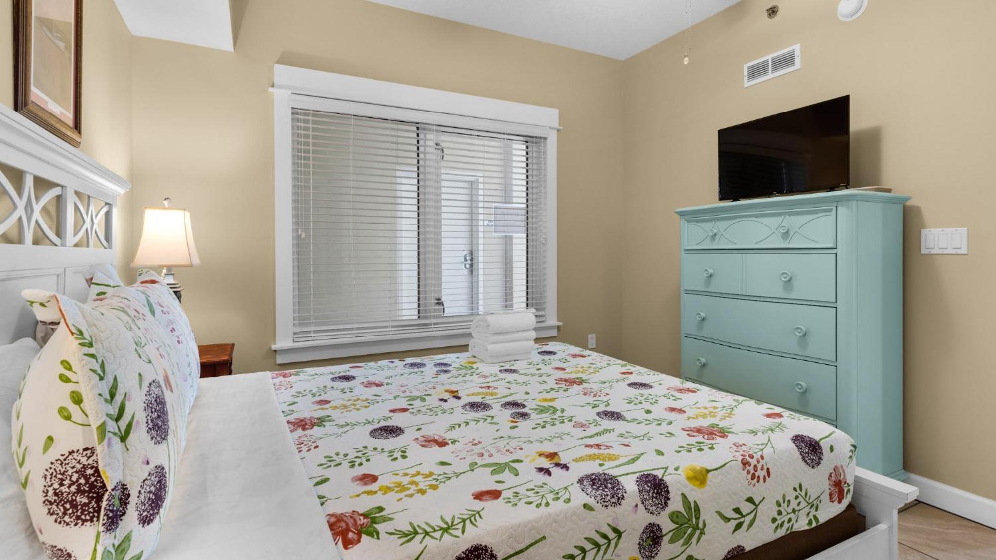 Ocean Front Grand Panama 2 Bd 2 Ba Unit 1006, Spectacular Amenities *