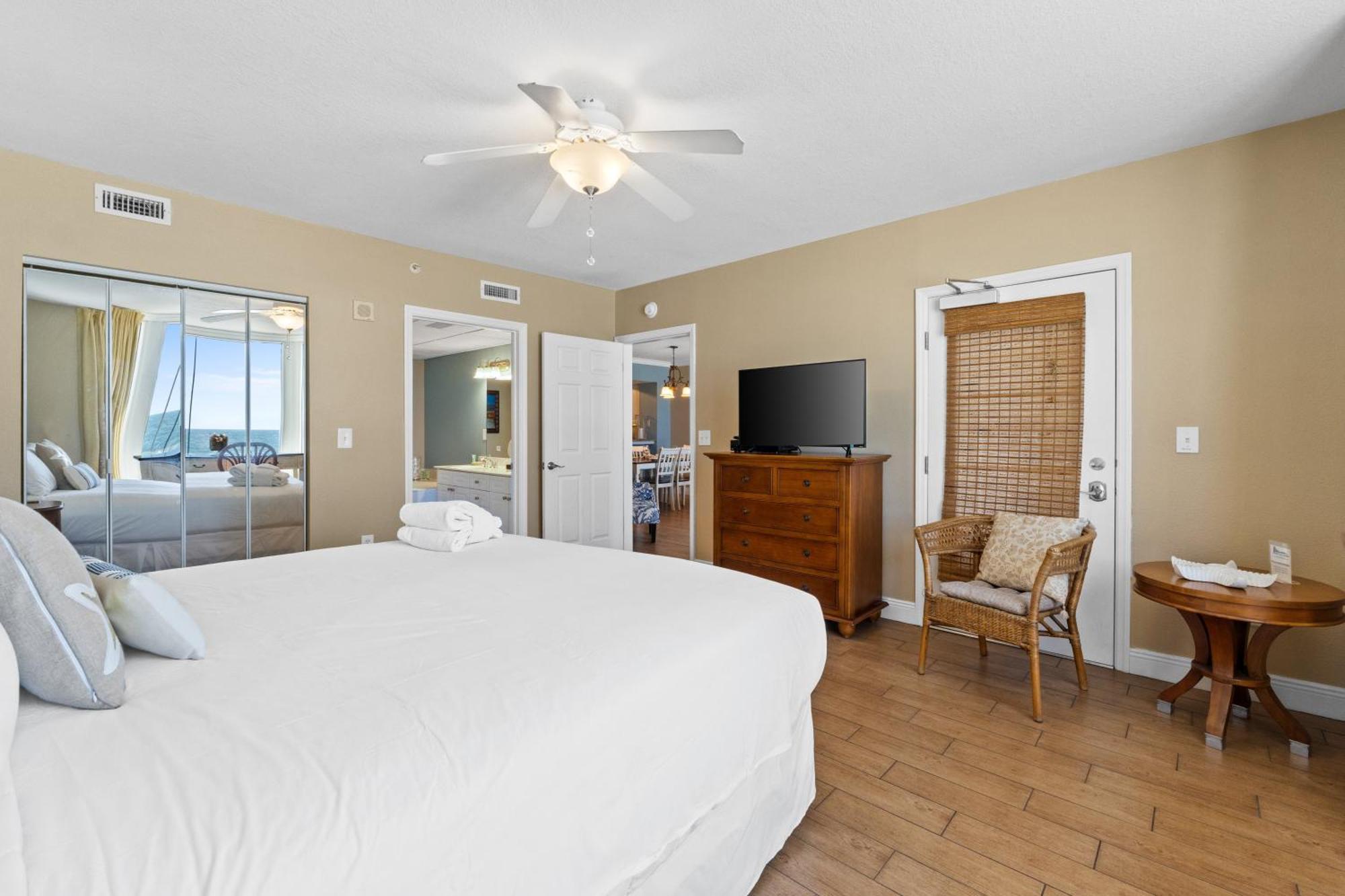 Emerald #636 By Book That * Panama City Beach