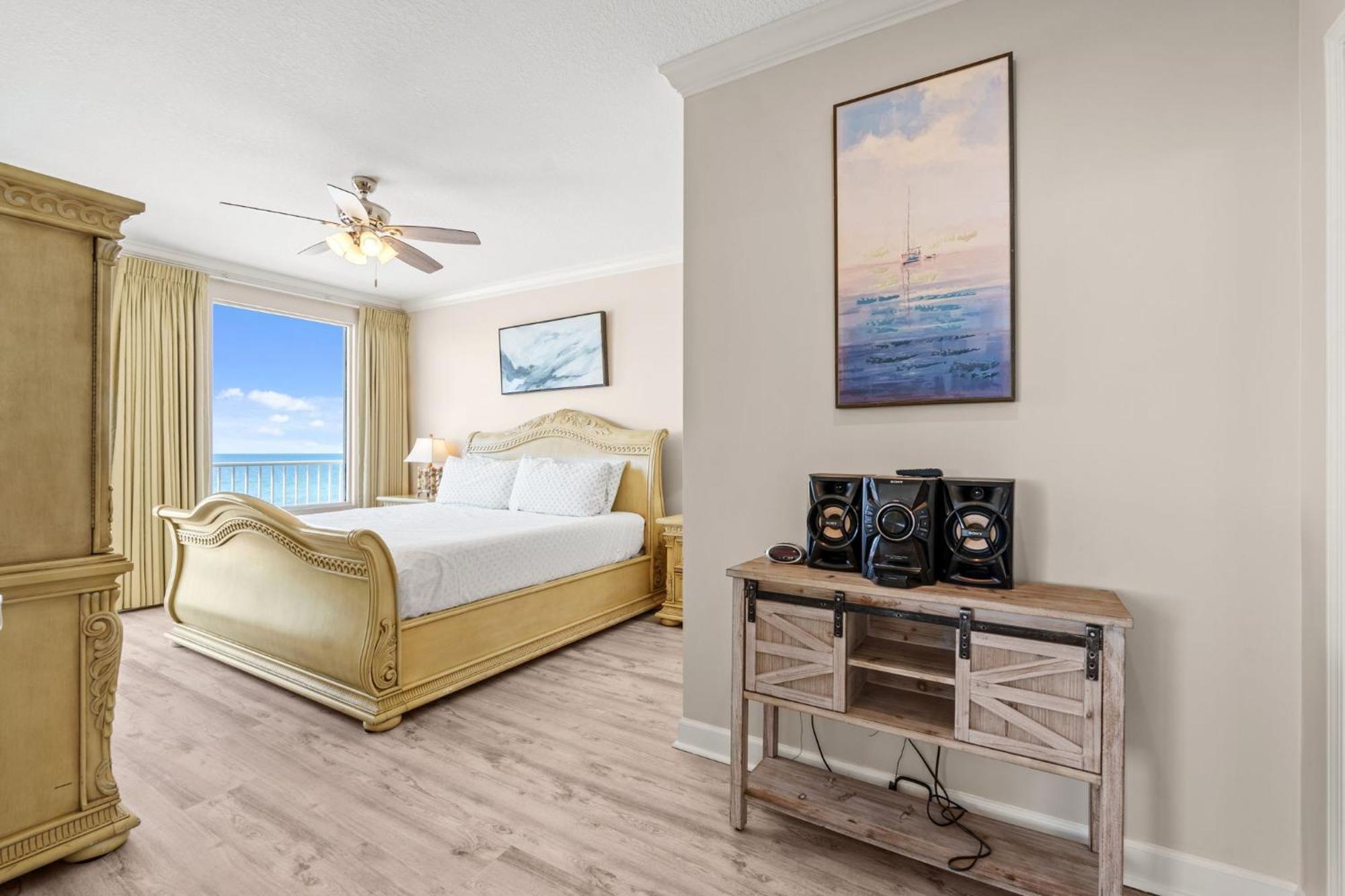Gulf-front Corner Unit! Stunning Coastline Views! * Panama City Beach