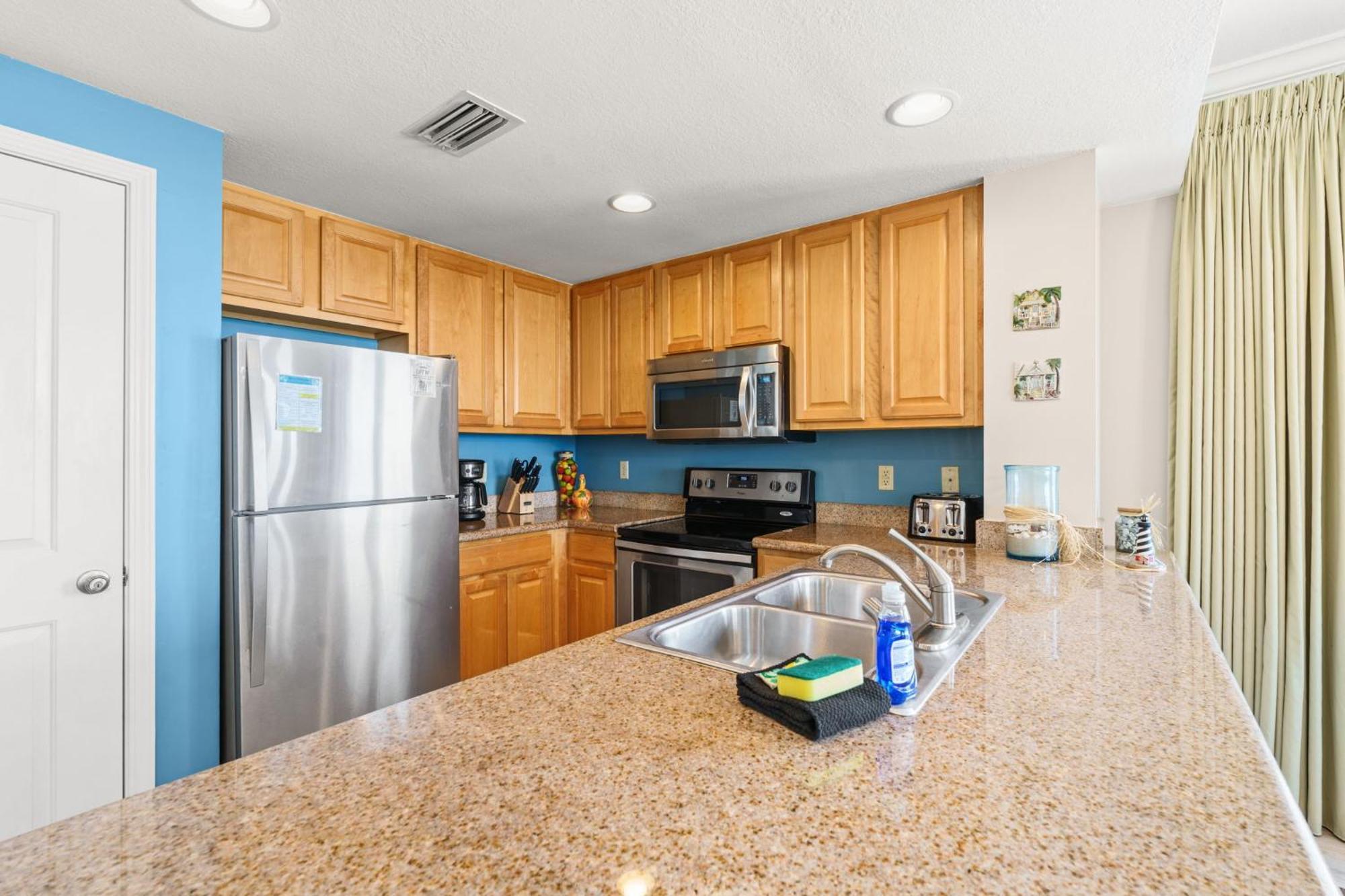 Gulf-front Corner Unit! Stunning Coastline Views! * Panama City Beach