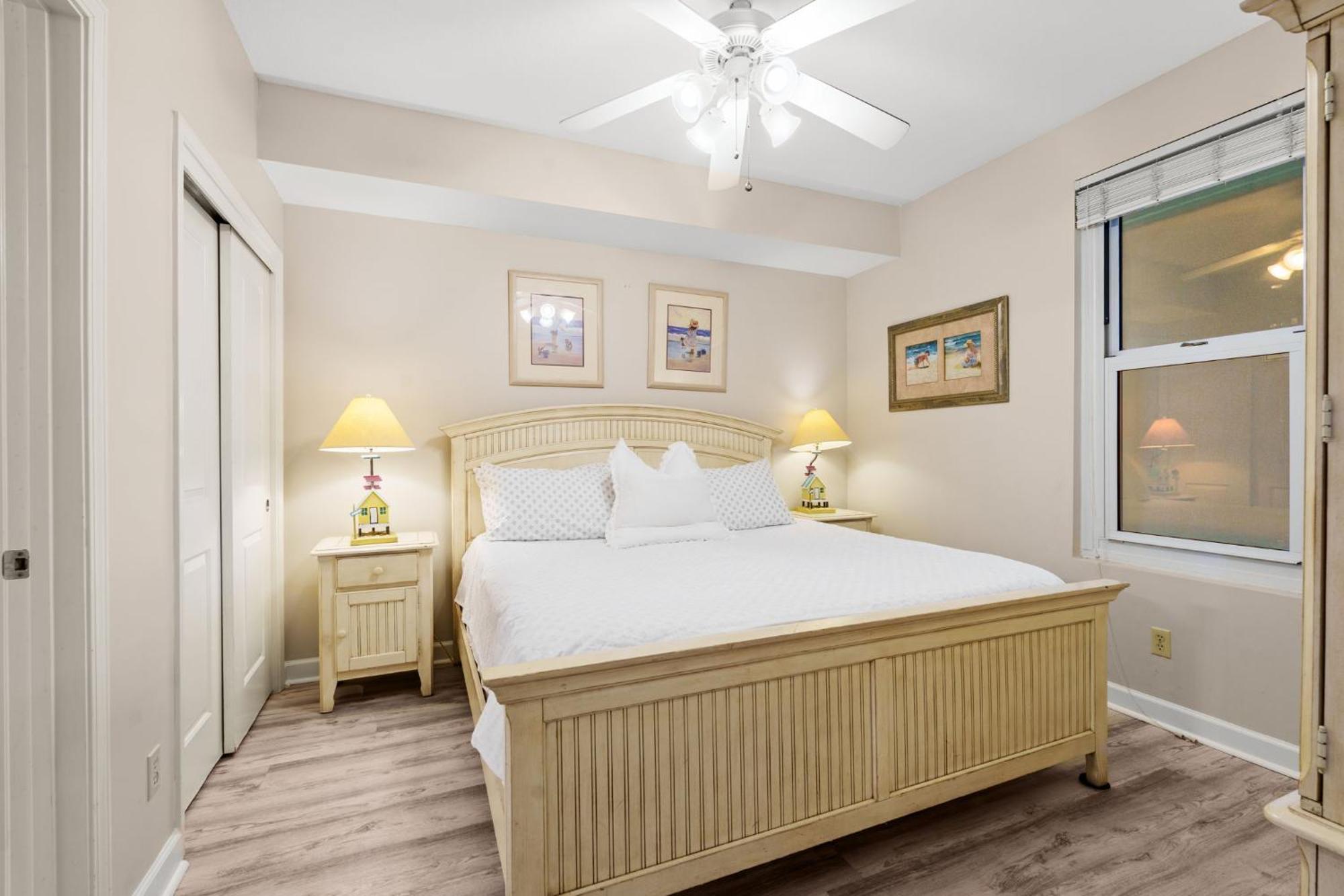 Gulf-front Corner Unit! Stunning Coastline Views! Apartment Panama City Beach