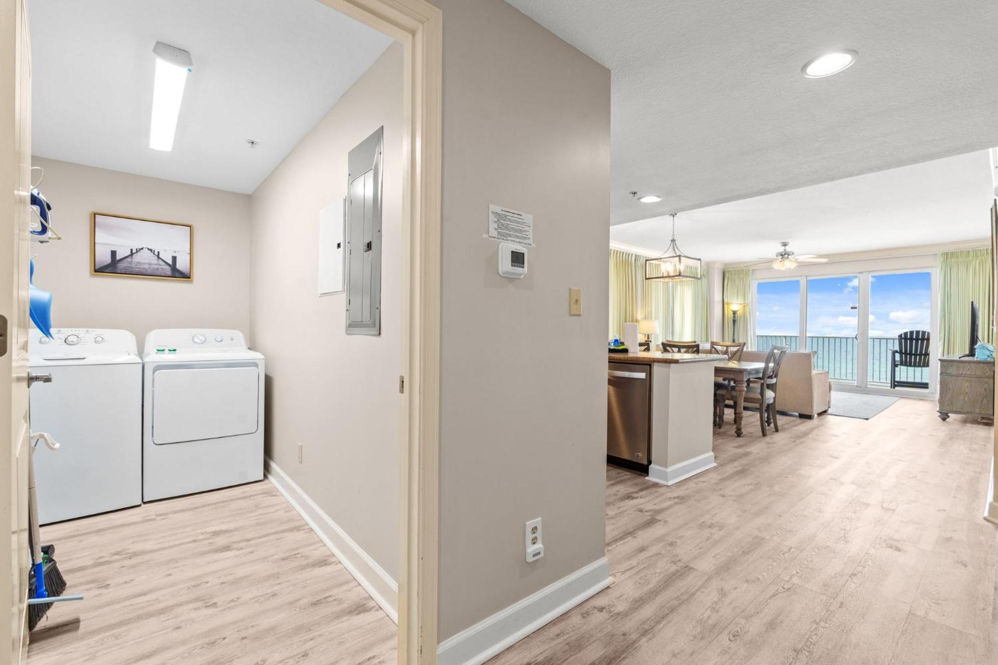 Apartment Gulf-front Corner Unit! Stunning Coastline Views! Panama City Beach