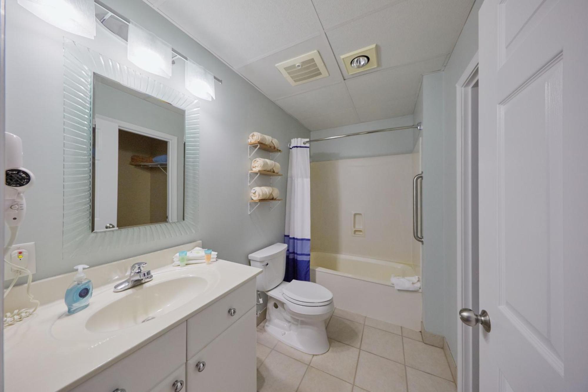 Hotel Palmetto Beachfront Resort, A By The Sea 4*