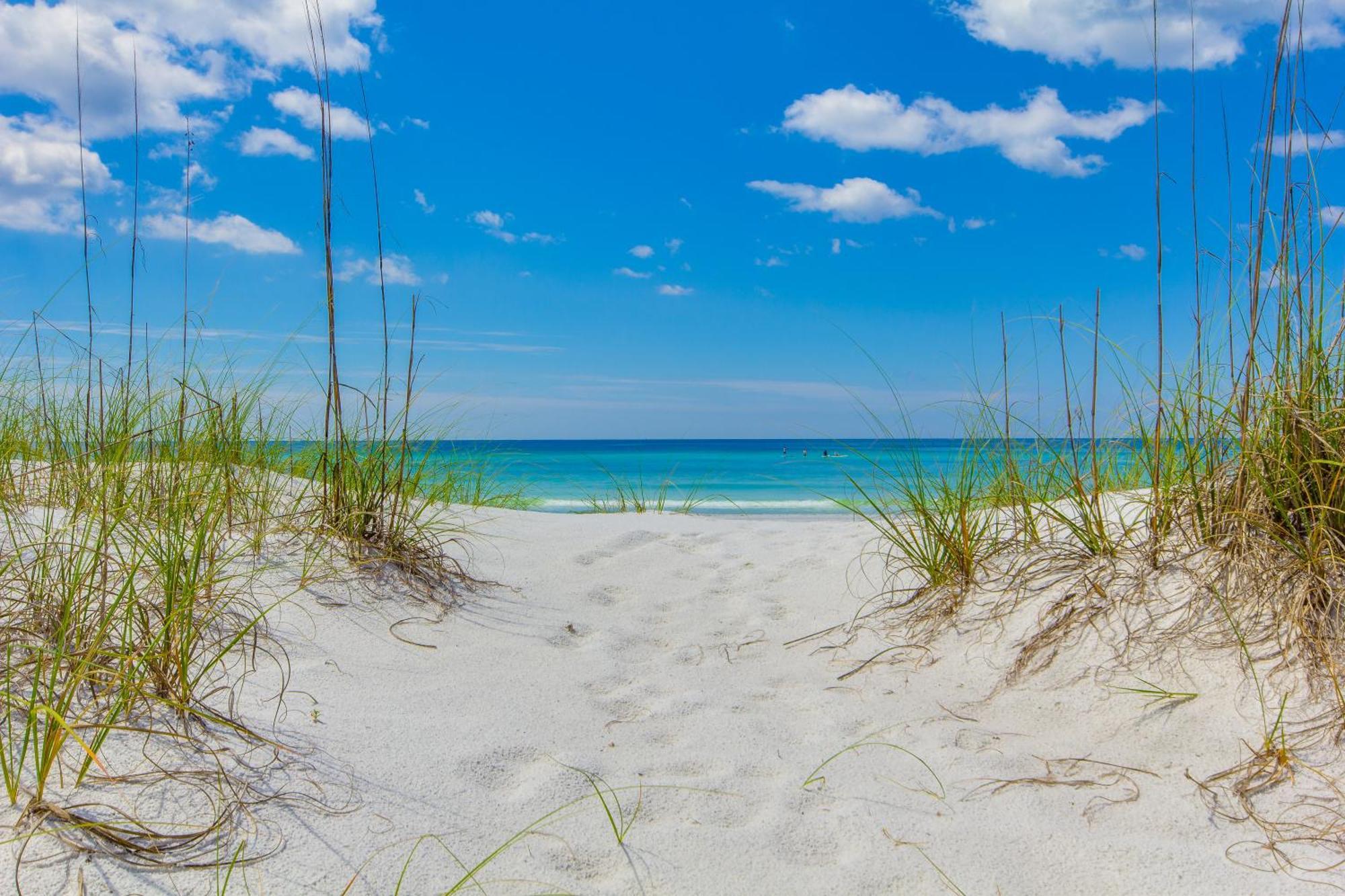 Penthouse With Beautiful Views! 1 Bedroom, 2 Bathroom Penthouse! * Panama City Beach