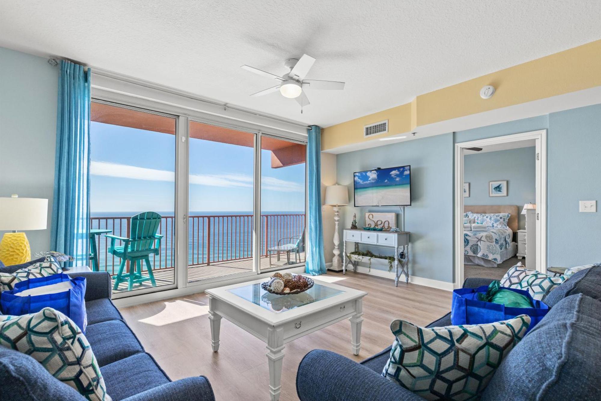 Penthouse With Beautiful Views! 1 Bedroom, 2 Bathroom Penthouse!