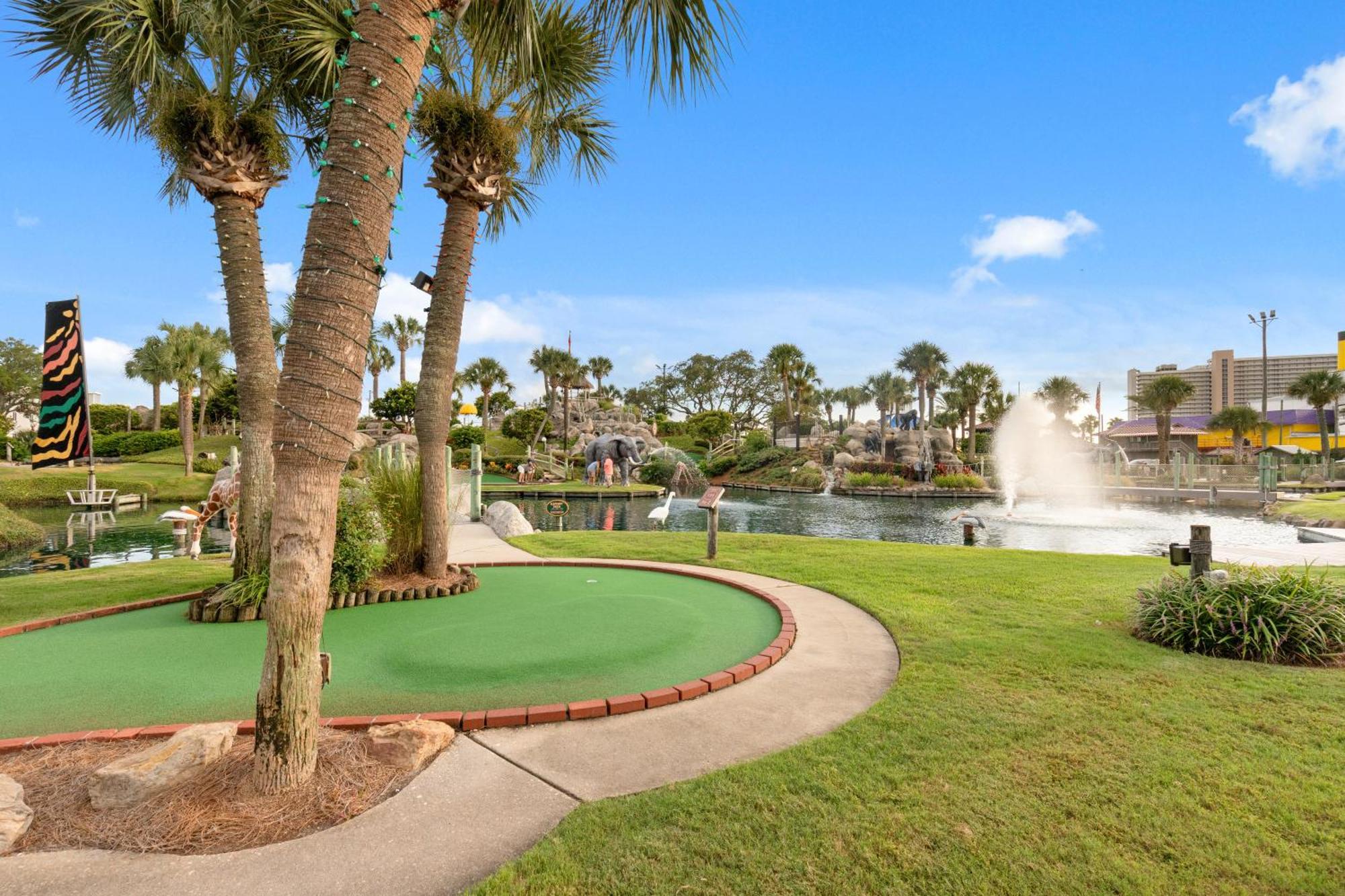 Holiday home Penthouse With Beautiful Views! 1 Bedroom, 2 Bathroom Penthouse! Panama City Beach