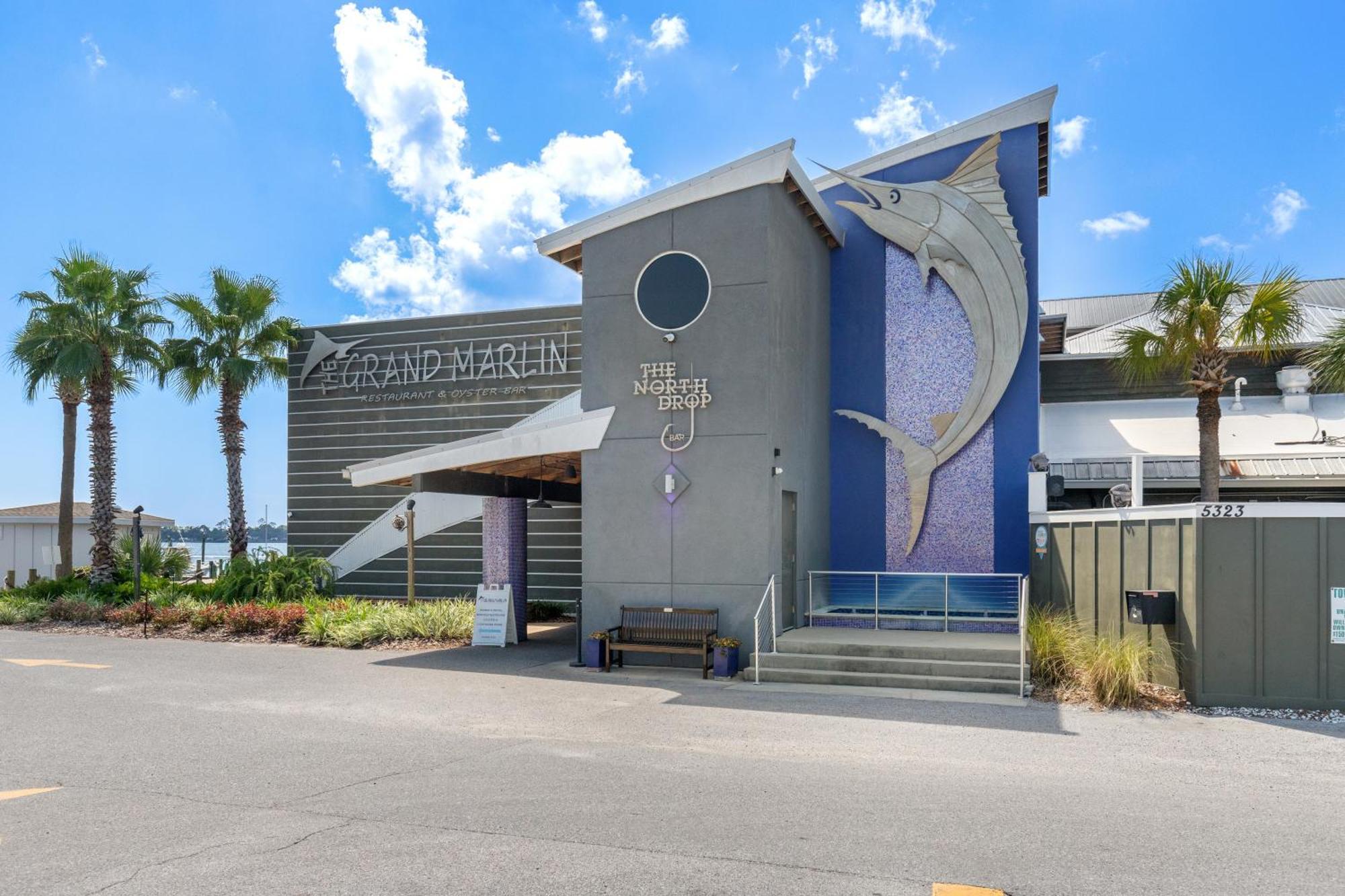 Penthouse With Beautiful Views! 1 Bedroom, 2 Bathroom Penthouse! Panama City Beach