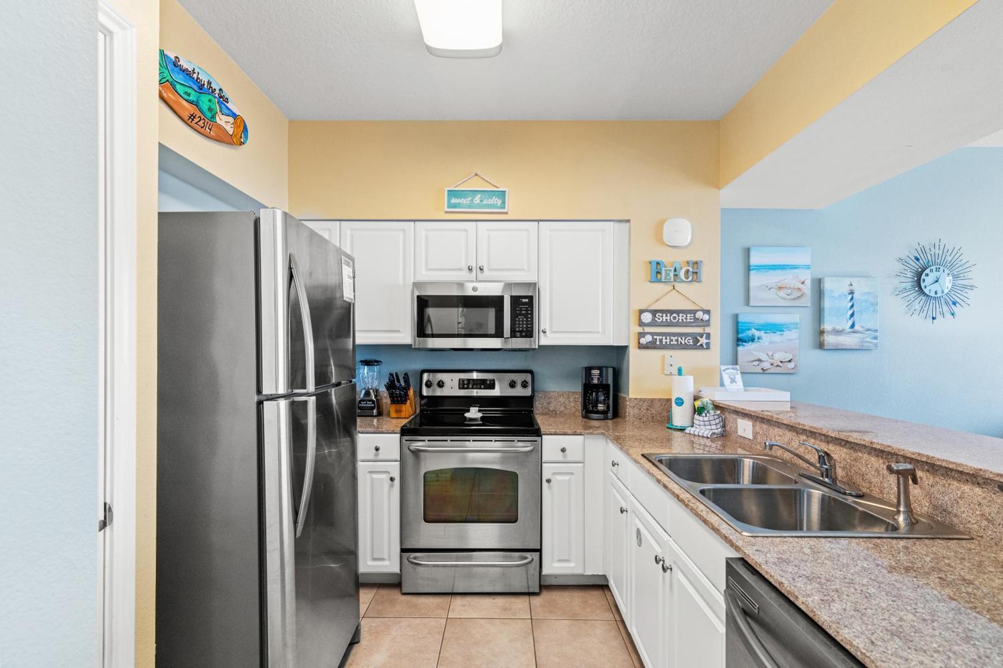Penthouse With Beautiful Views! 1 Bedroom, 2 Bathroom Penthouse! Holiday home Panama City Beach