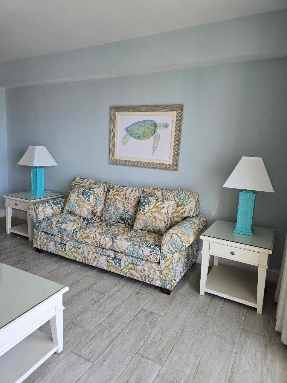 Apartment Laketown Wharf View *
