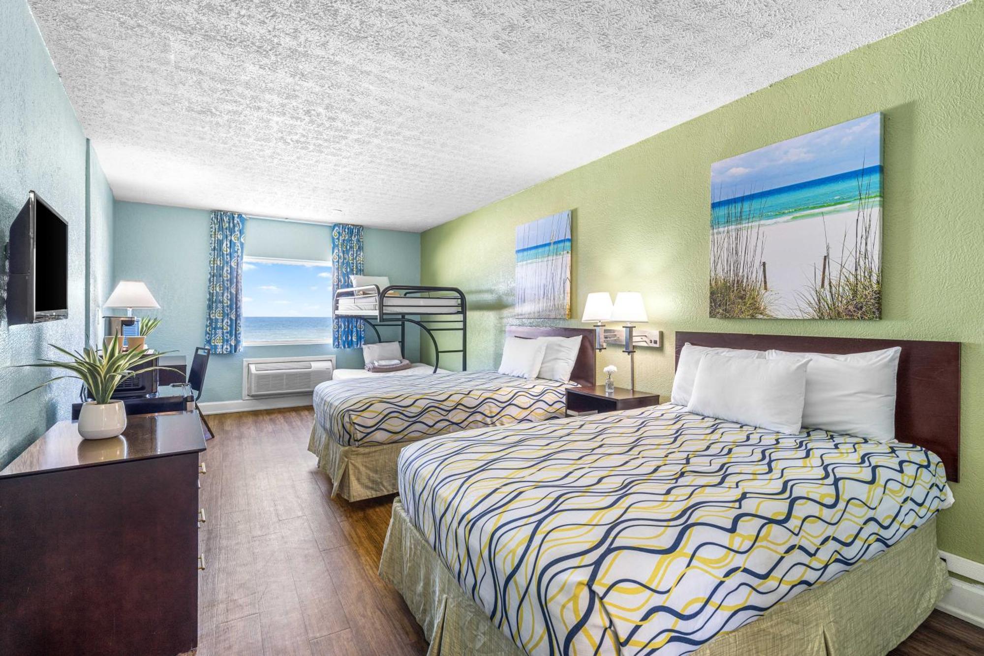 Boardwalk Hotel