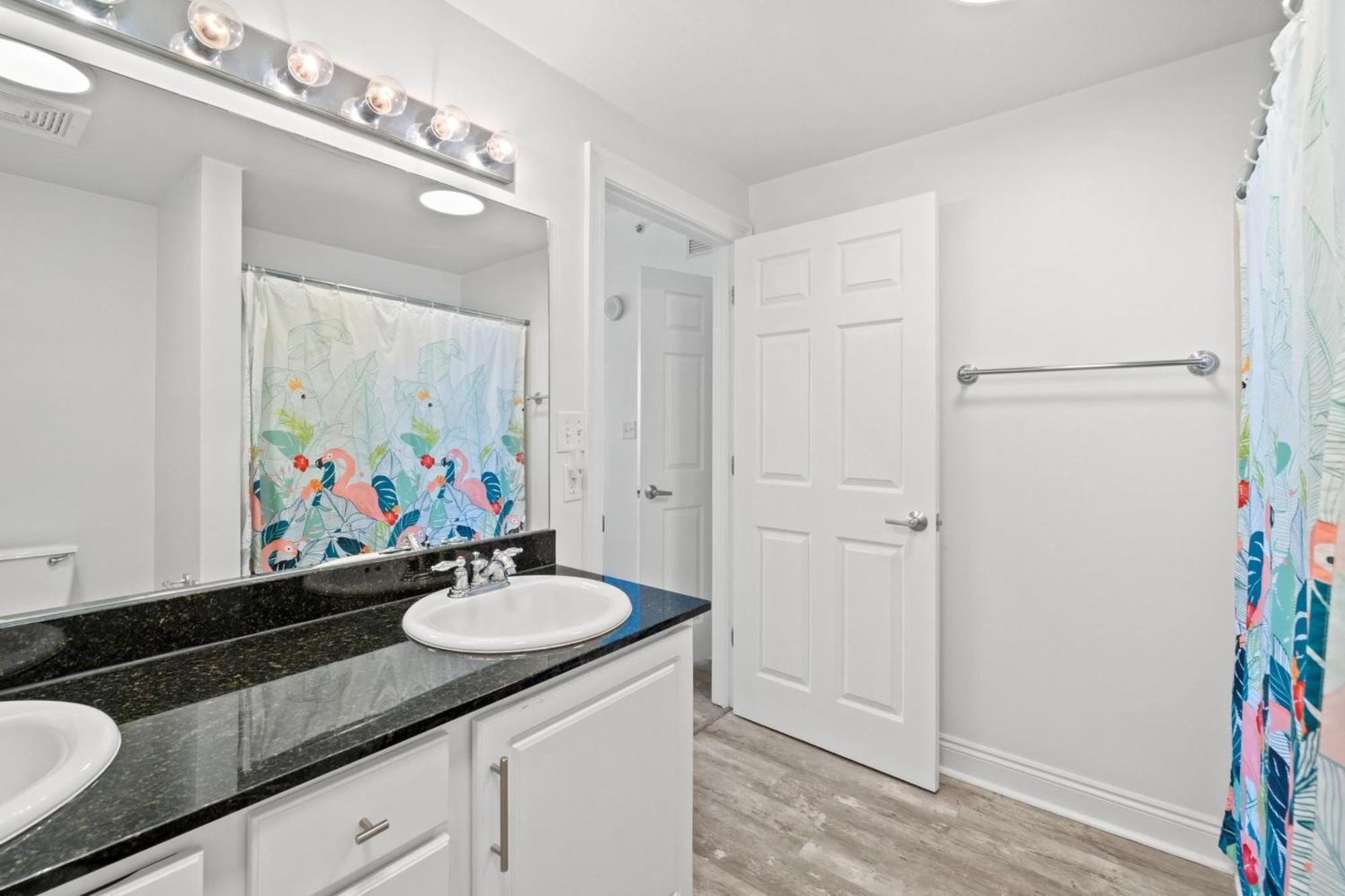 Apartment Calypso & Towers By Panhandle Getaways *