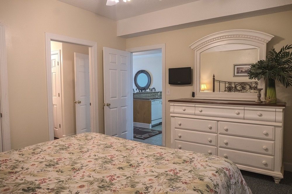 Hotel Ocean By Royal American Getaways Panama City Beach