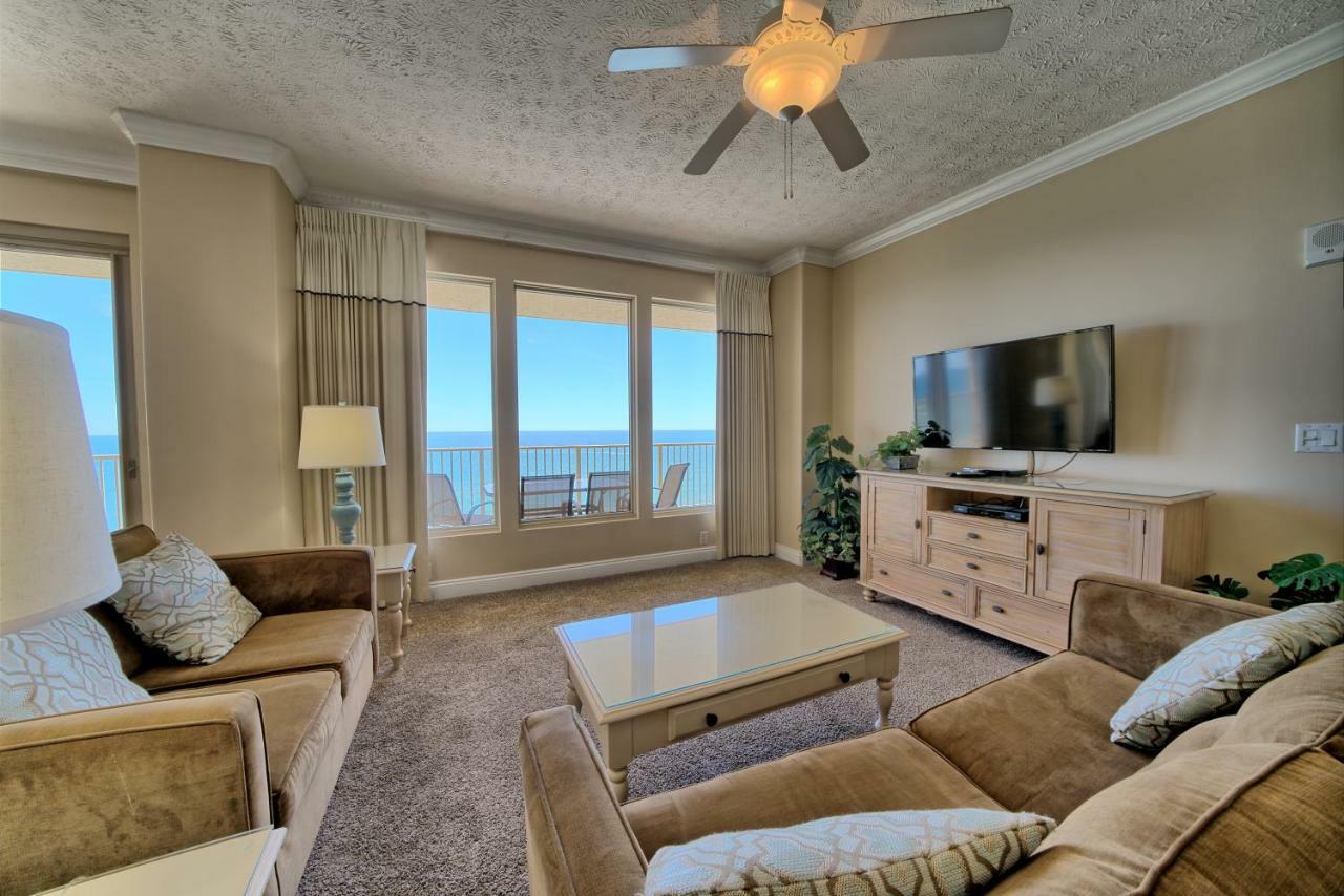 Apartment Comfortable High-rise With Access - Unit 1404 *