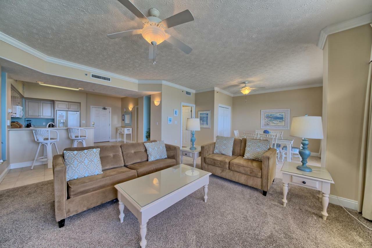 Comfortable High-rise With Access - Unit 1404 *