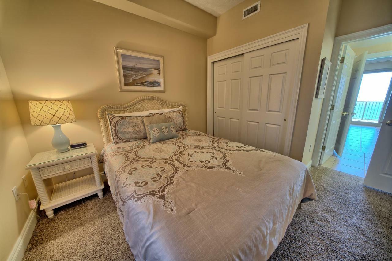 Comfortable High-rise With Access - Unit 1404 Apartment