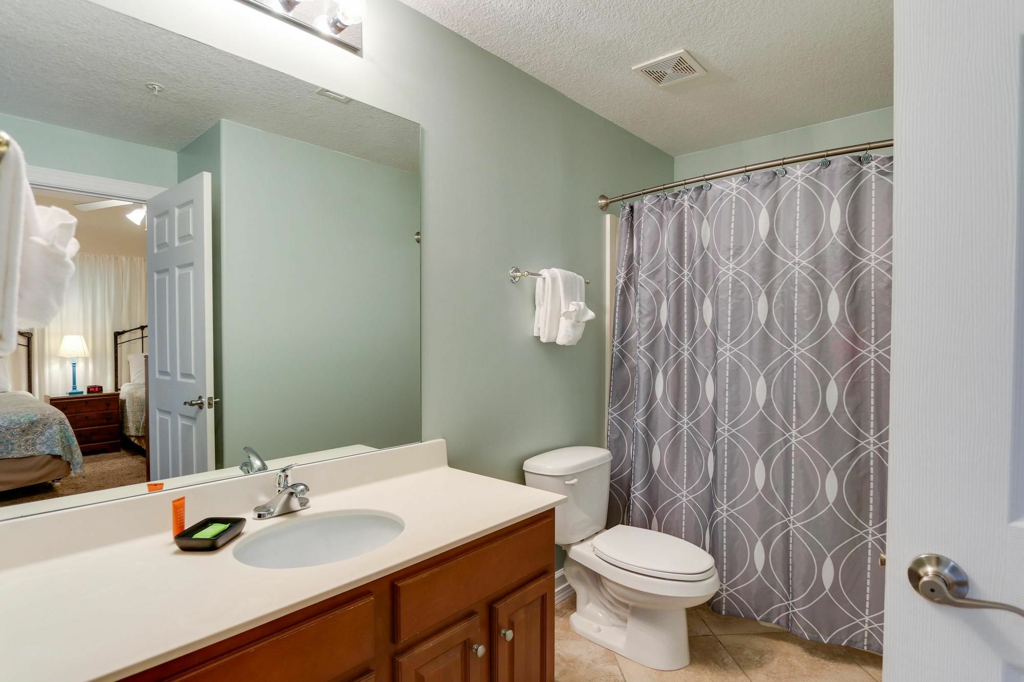 Ocean Reef 802 Apartment