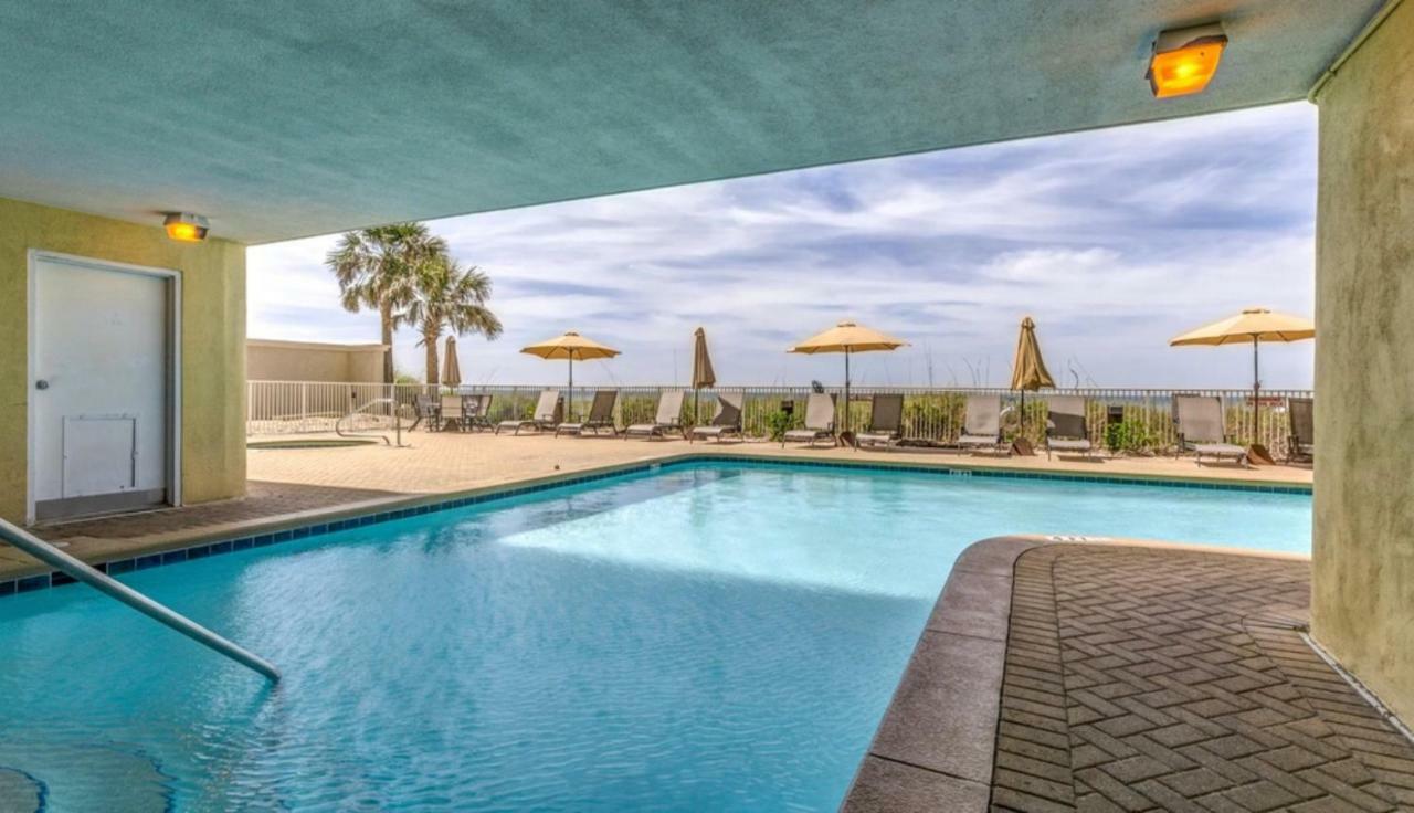 Barefoot Bliss - Beachfront - Sleeps 12 *