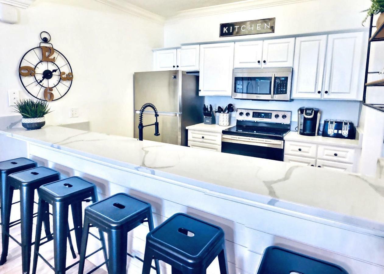 Barefoot Bliss - Beachfront - Sleeps 12 Panama City Beach