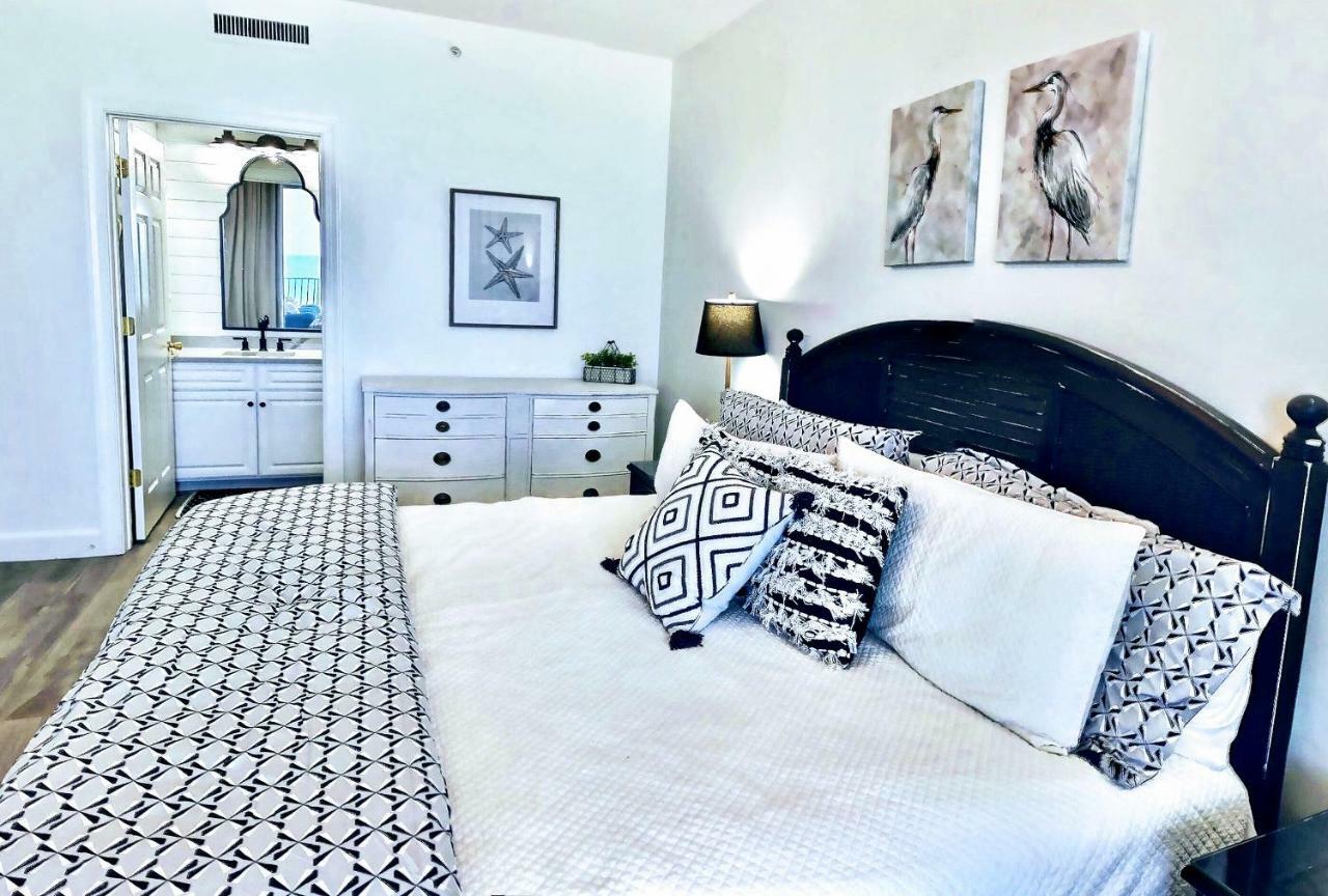 Barefoot Bliss - Beachfront - Sleeps 12 Apartment Panama City Beach