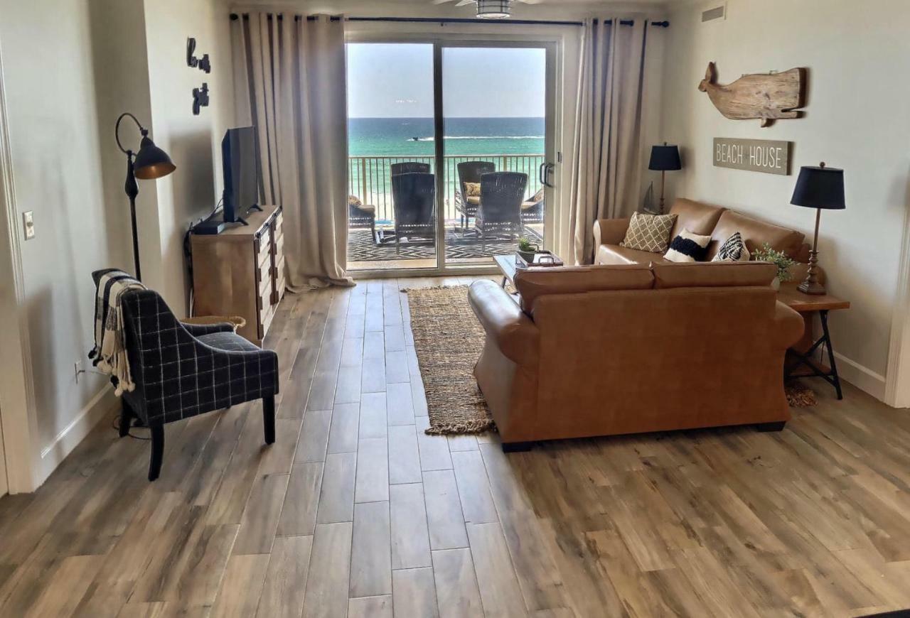 Barefoot Bliss - Beachfront - Sleeps 12 *