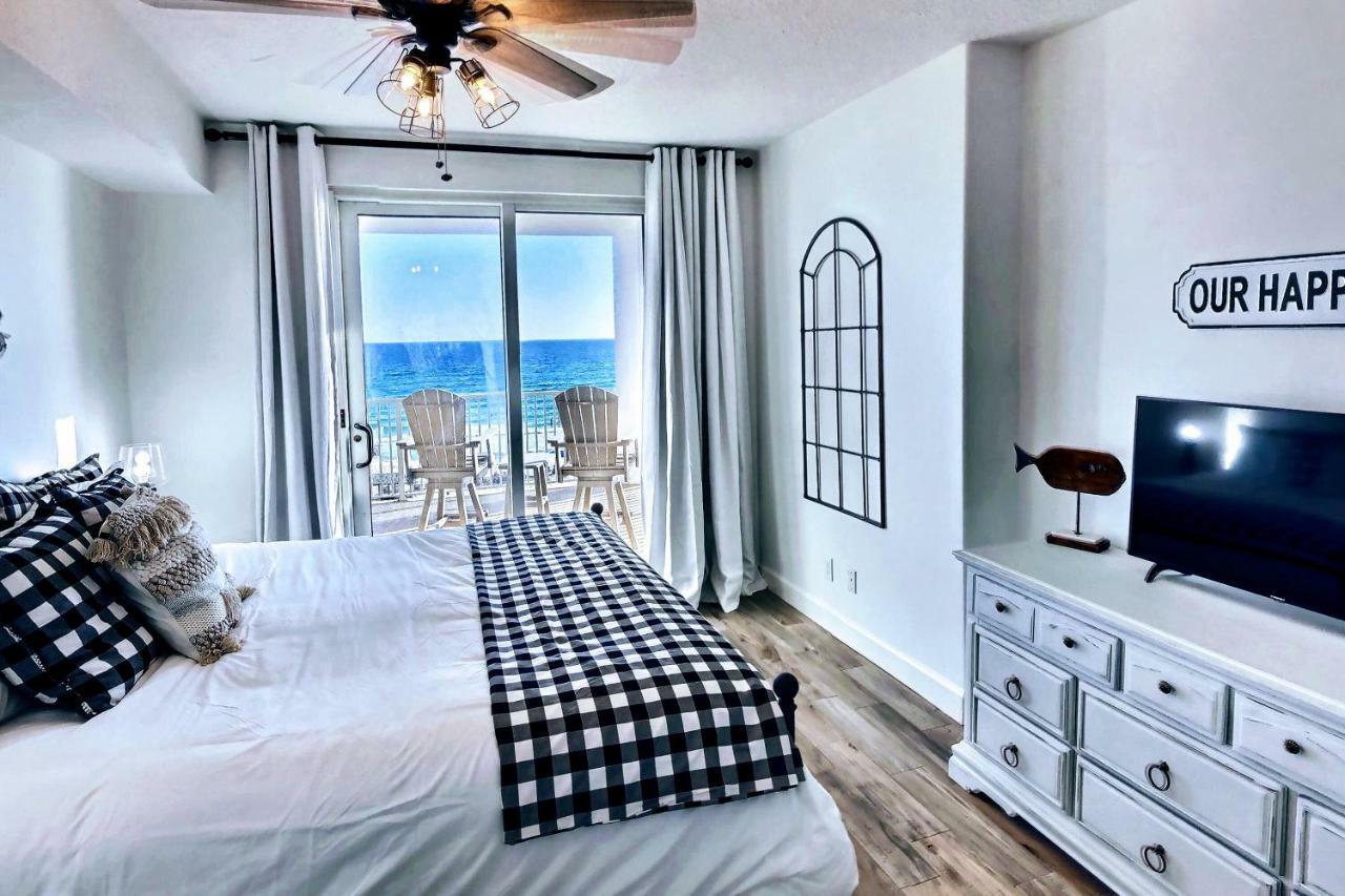 Barefoot Bliss - Beachfront - Sleeps 12 *