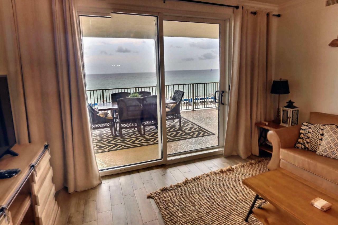 Barefoot Bliss - Beachfront - Sleeps 12 Apartment