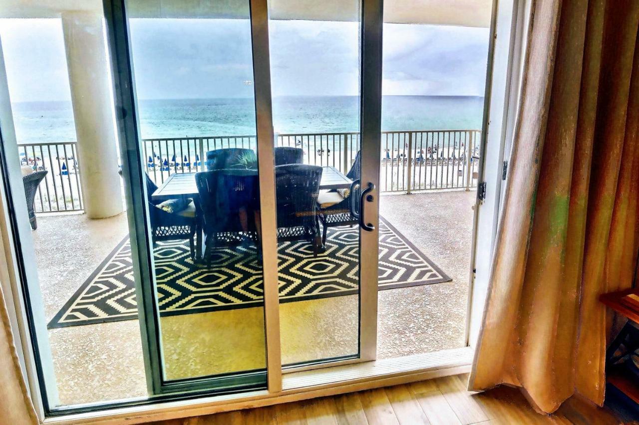 Barefoot Bliss - Beachfront - Sleeps 12 *