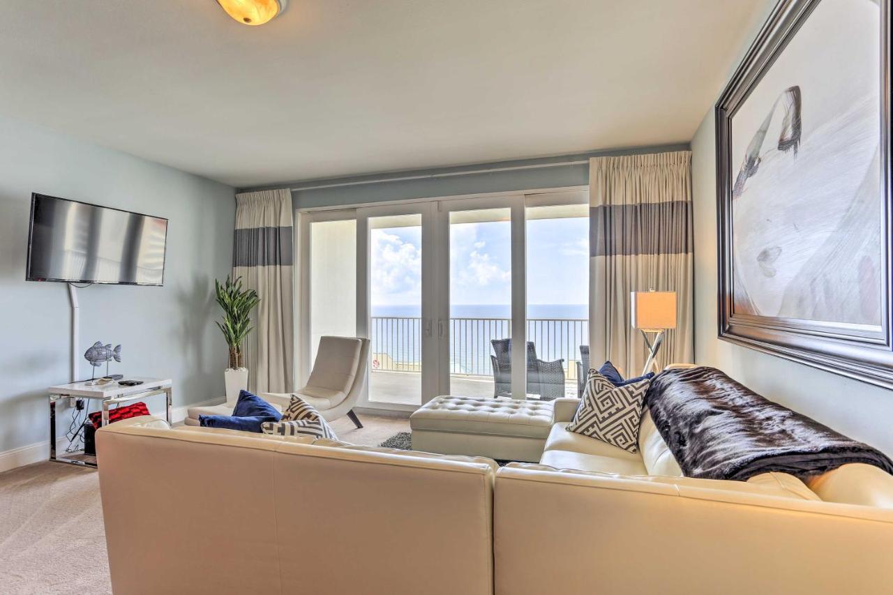 Apartment Pcb With Balcony Walk To Beach!