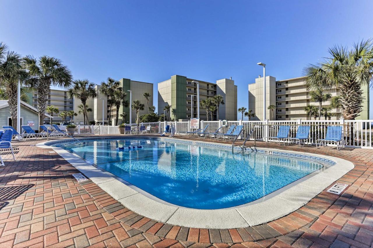 Oceanfront Pcb With Access And 2 Pools Apartment