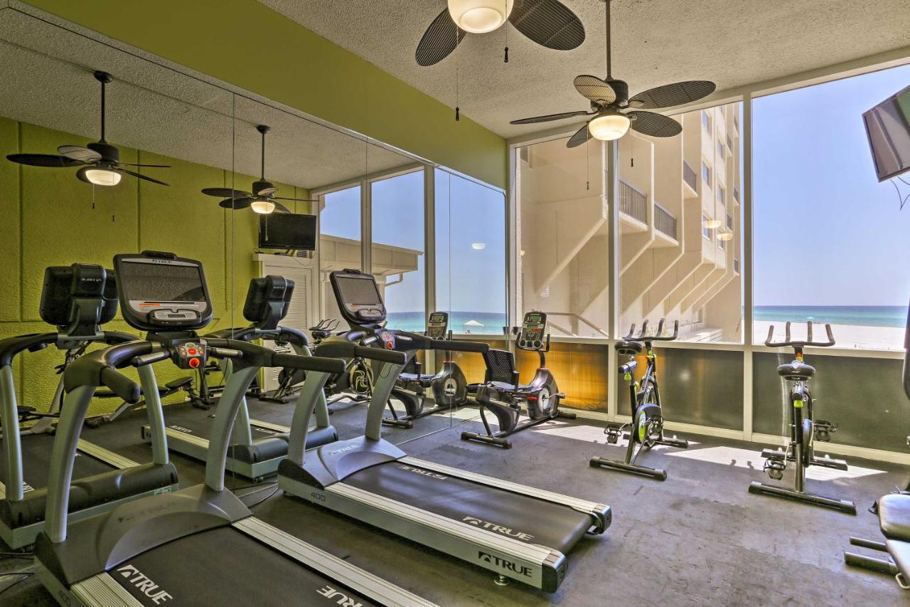 Oceanfront Pcb With Access And 2 Pools Apartment