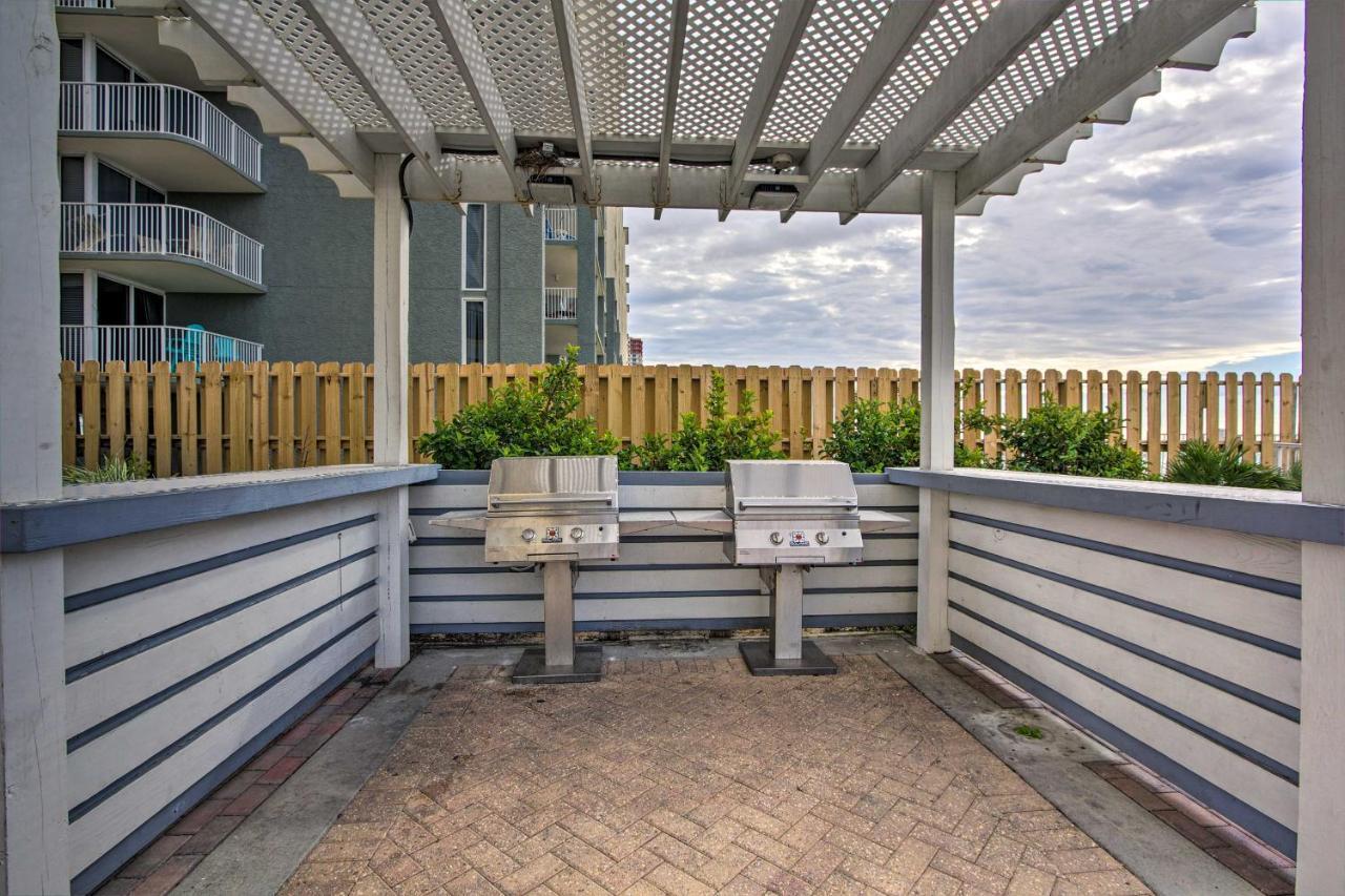 Apartment High-rise Pcb With Oceanfront Views And Pool!