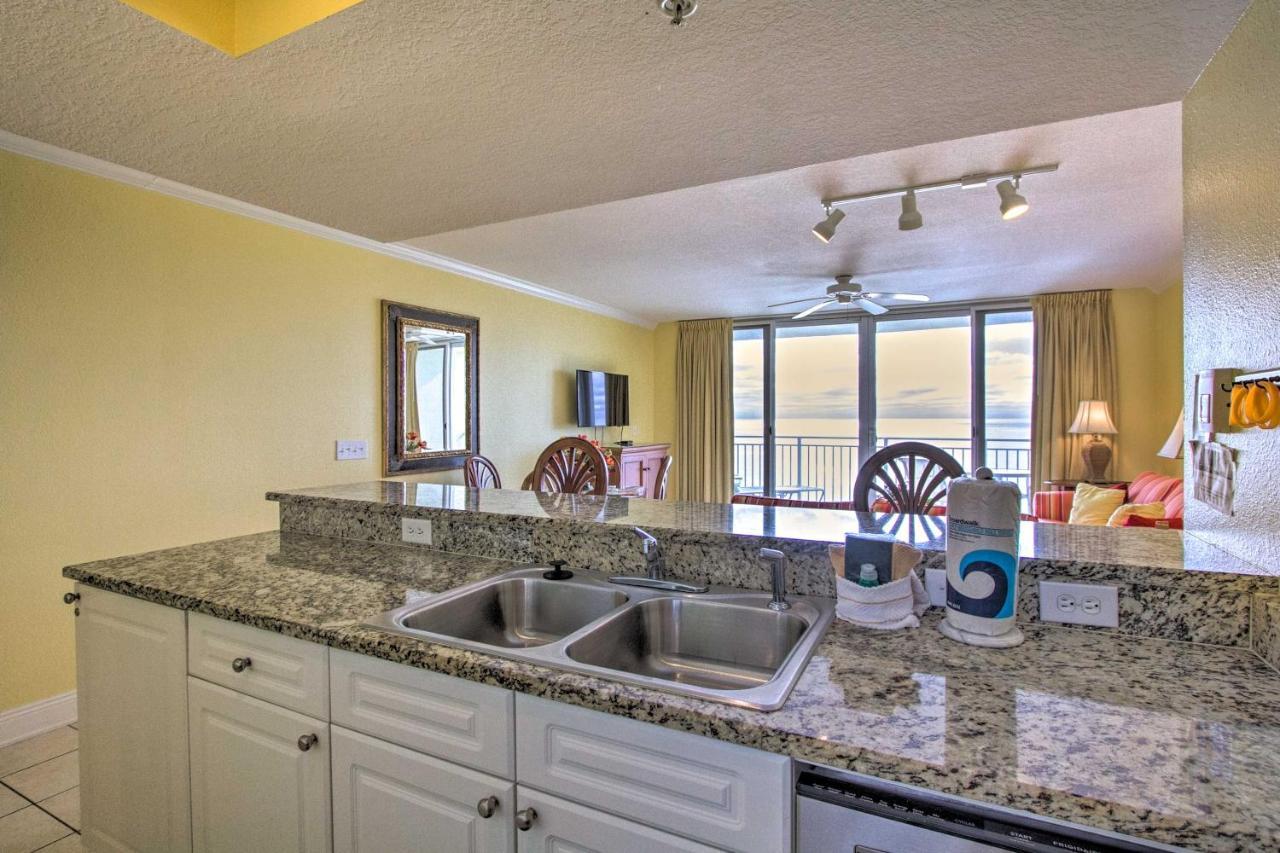 Beachfront With Emerald Amenities