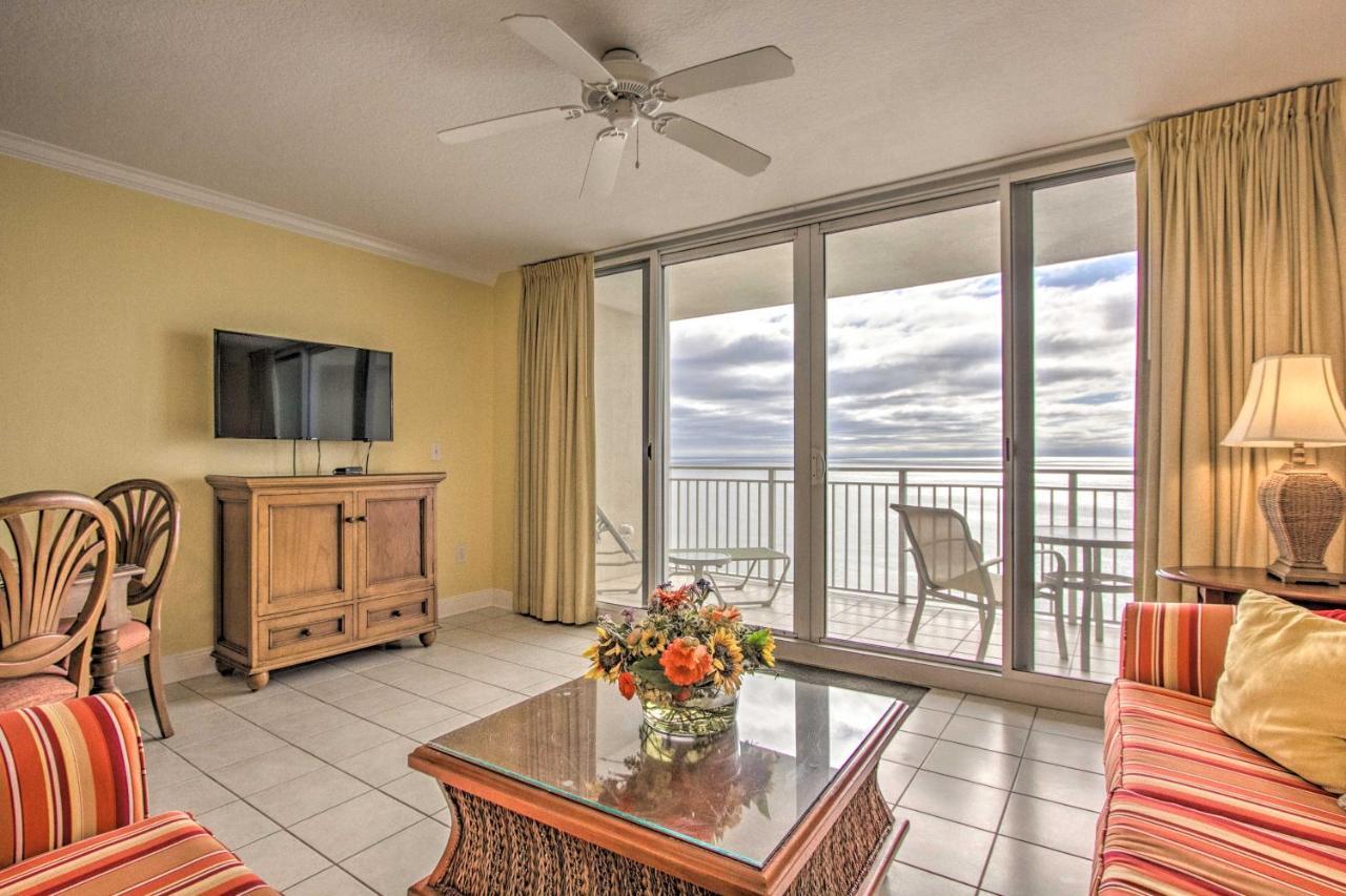 Beachfront With Emerald Amenities Apartment *