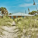 Sand Blast - Lovely Beachfront Home With Tons Of Space!