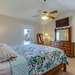Gulf View Home - Private Pool!