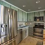 Panama City Beach Condo With Balcony And Ocean Views