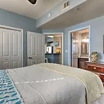 Waterfront Pcb Condo With Balcony And Beach Gear!